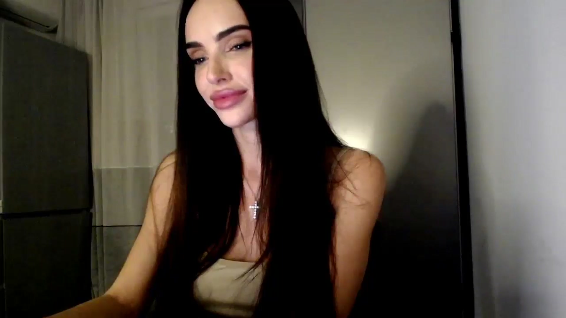 Gallery image thumbnail from Bunny_jr's myfreecams stream on, 12/02/2024, 21:41 image 9 of 20