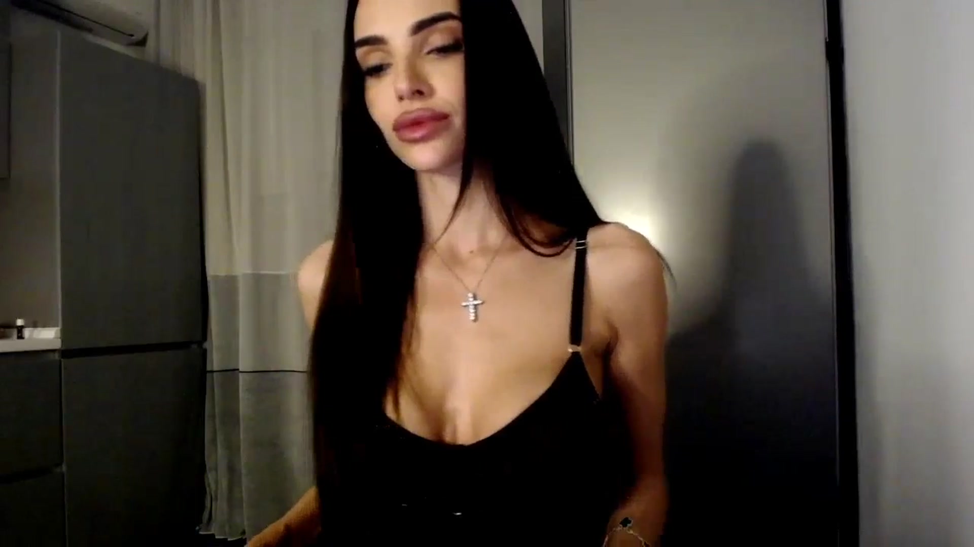 Gallery image thumbnail from Bunny_jr's myfreecams stream on, 12/03/2024, 22:17 image 7 of 20