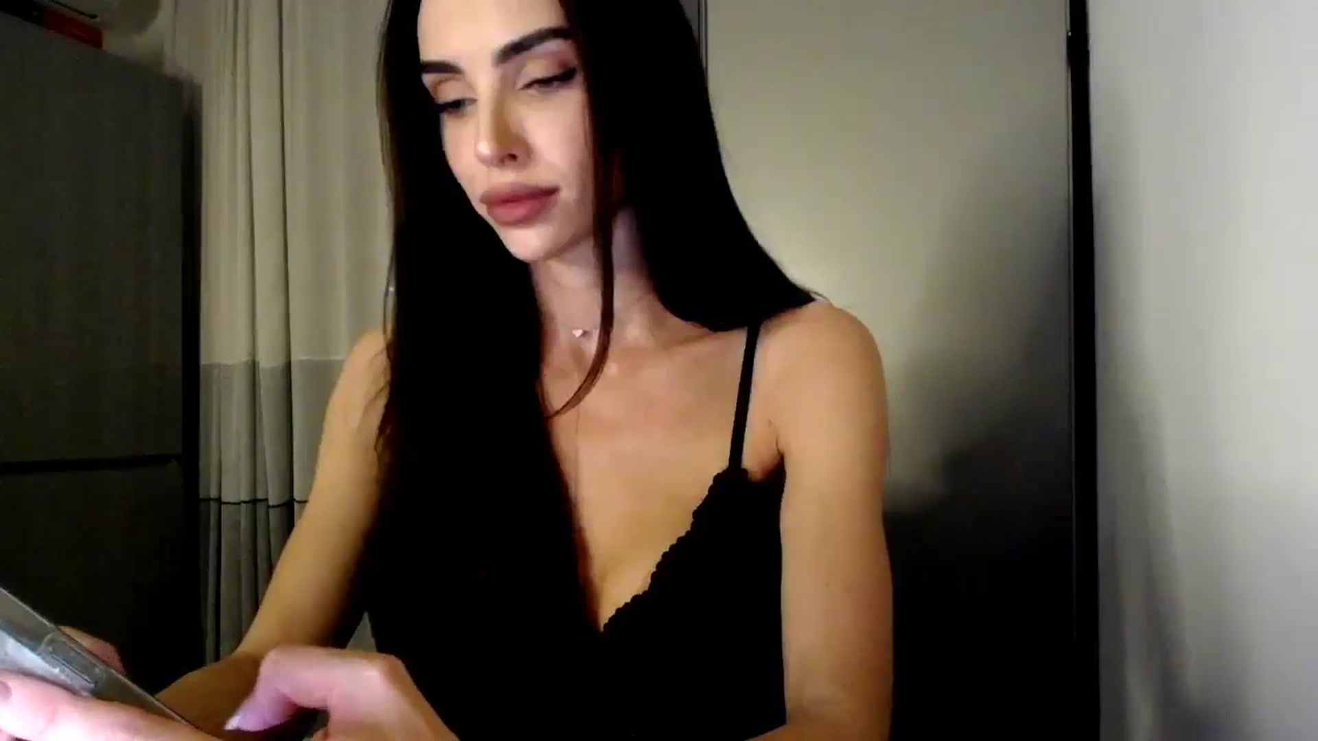 Gallery image thumbnail from Bunny_jr's myfreecams stream on, 03/25/2025, 20:06 image 11 of 20