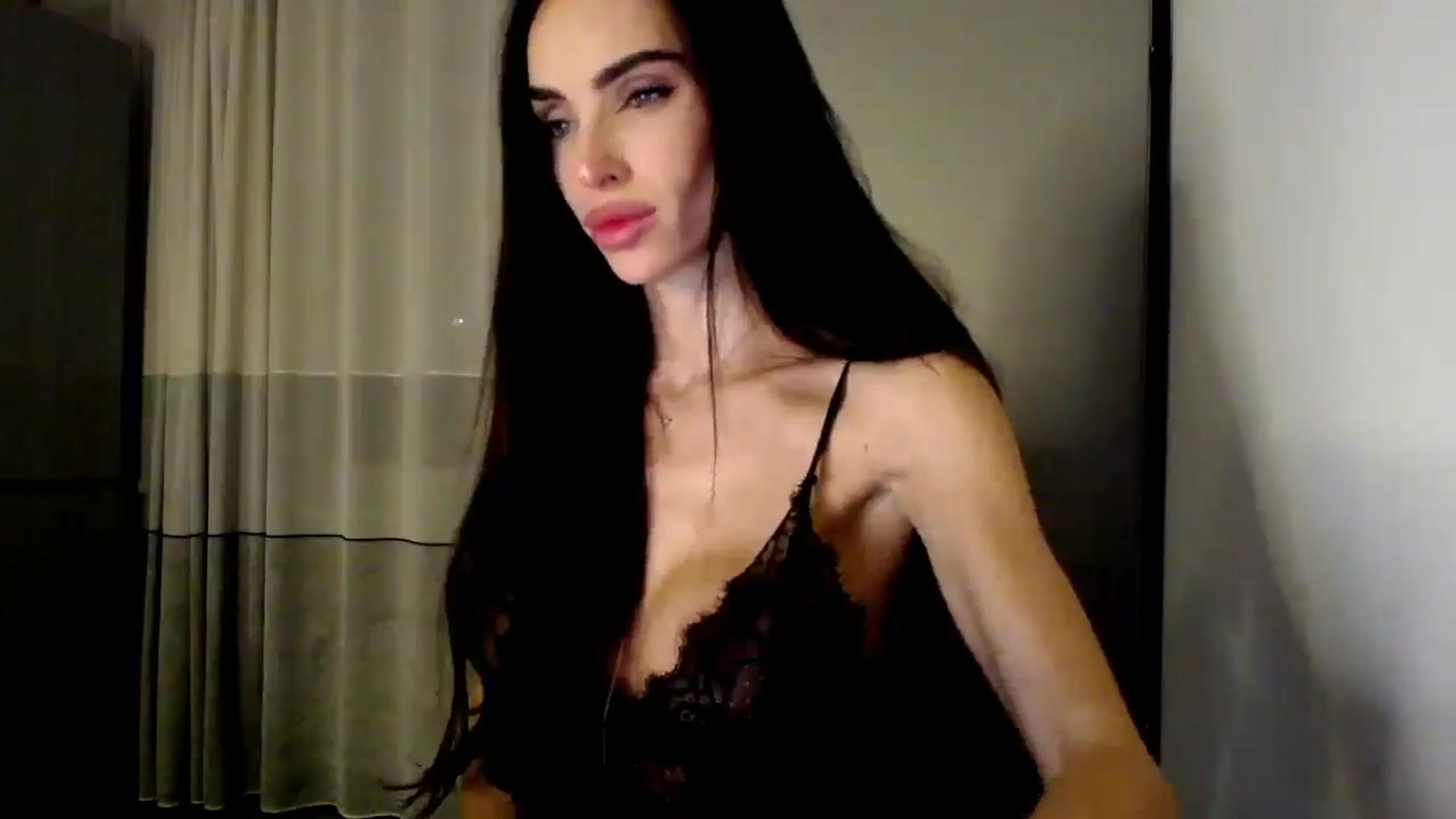 Gallery image thumbnail from Bunny_jr's myfreecams stream on, 03/28/2025, 22:51 image 9 of 20