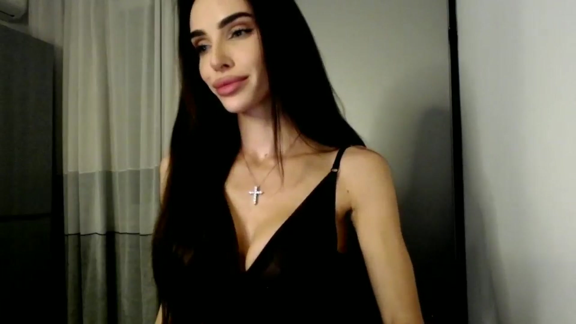 Gallery image thumbnail from Bunny_jr's myfreecams stream on, 05/04/2025, 20:53 image 8 of 20
