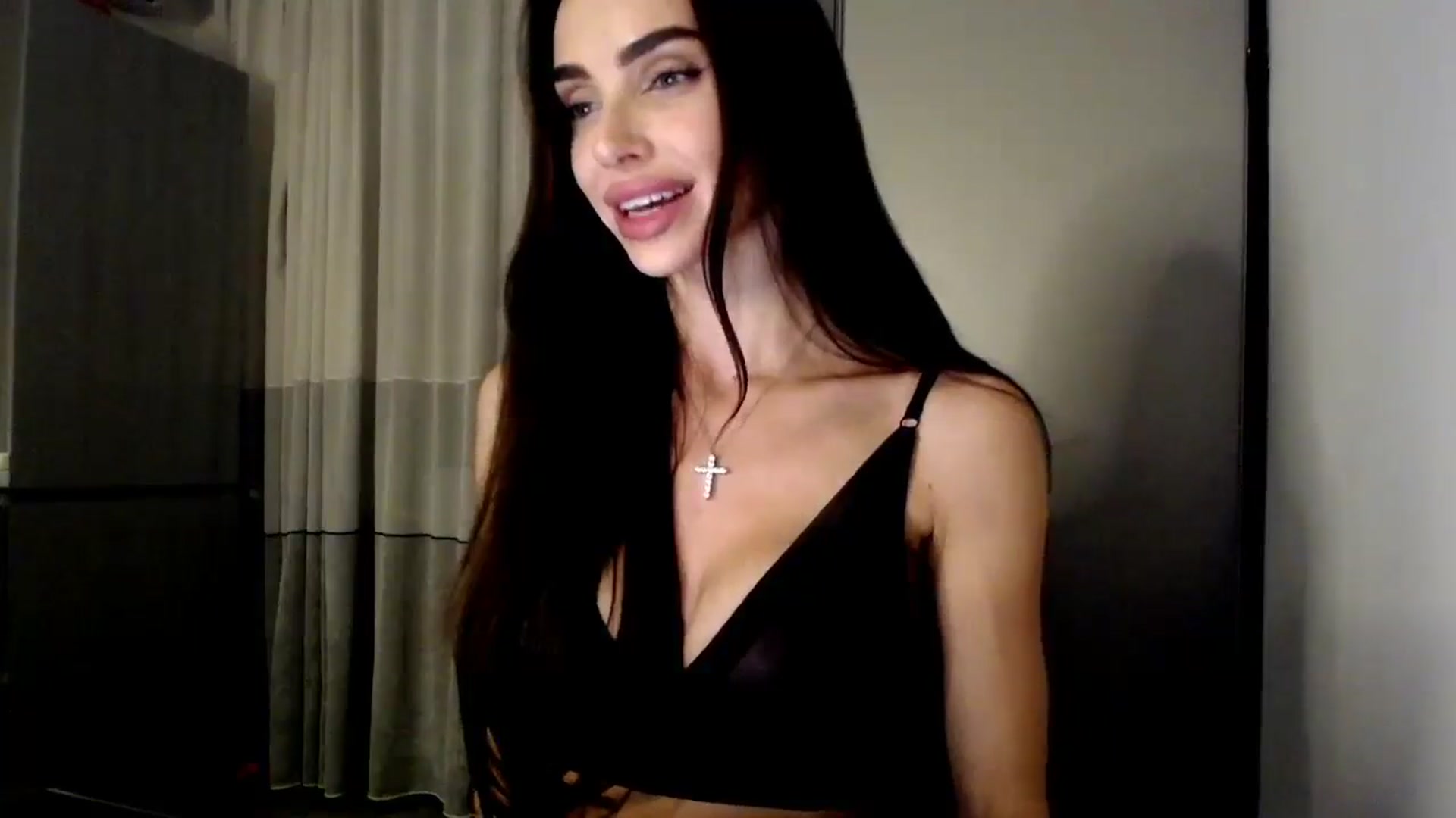 Gallery image thumbnail from Bunny_jr's myfreecams stream on, 05/06/2025, 22:48 image 5 of 20