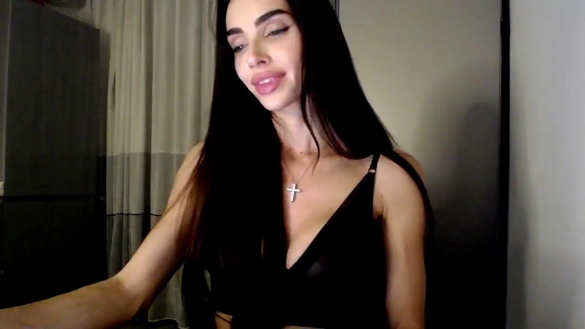 Gallery image thumbnail from Bunny_jr's myfreecams stream on, 05/06/2025, 22:48 image 18 of 20