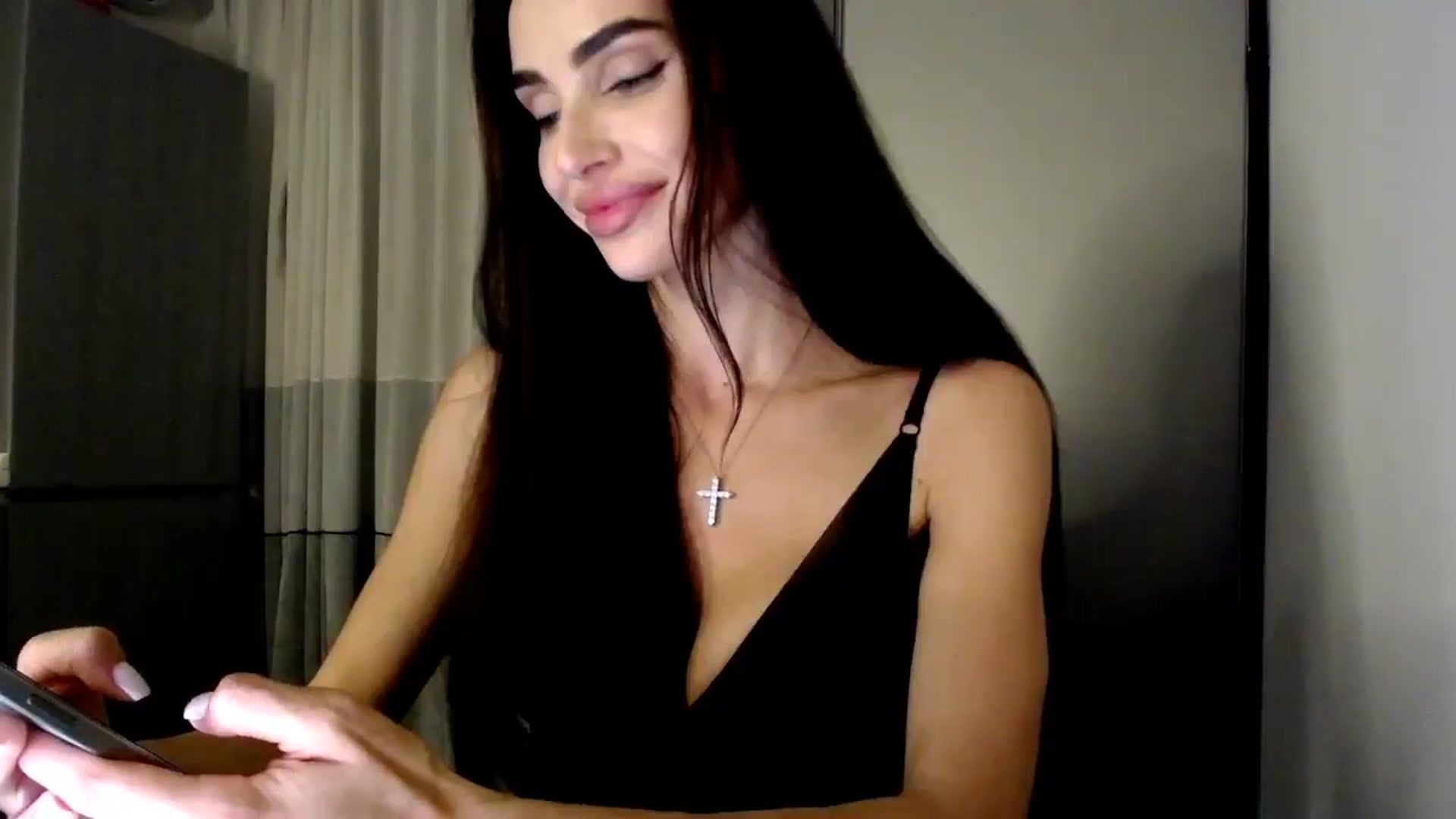 Gallery image thumbnail from Bunny_jr's myfreecams stream on, 05/06/2025, 22:48 image 8 of 20