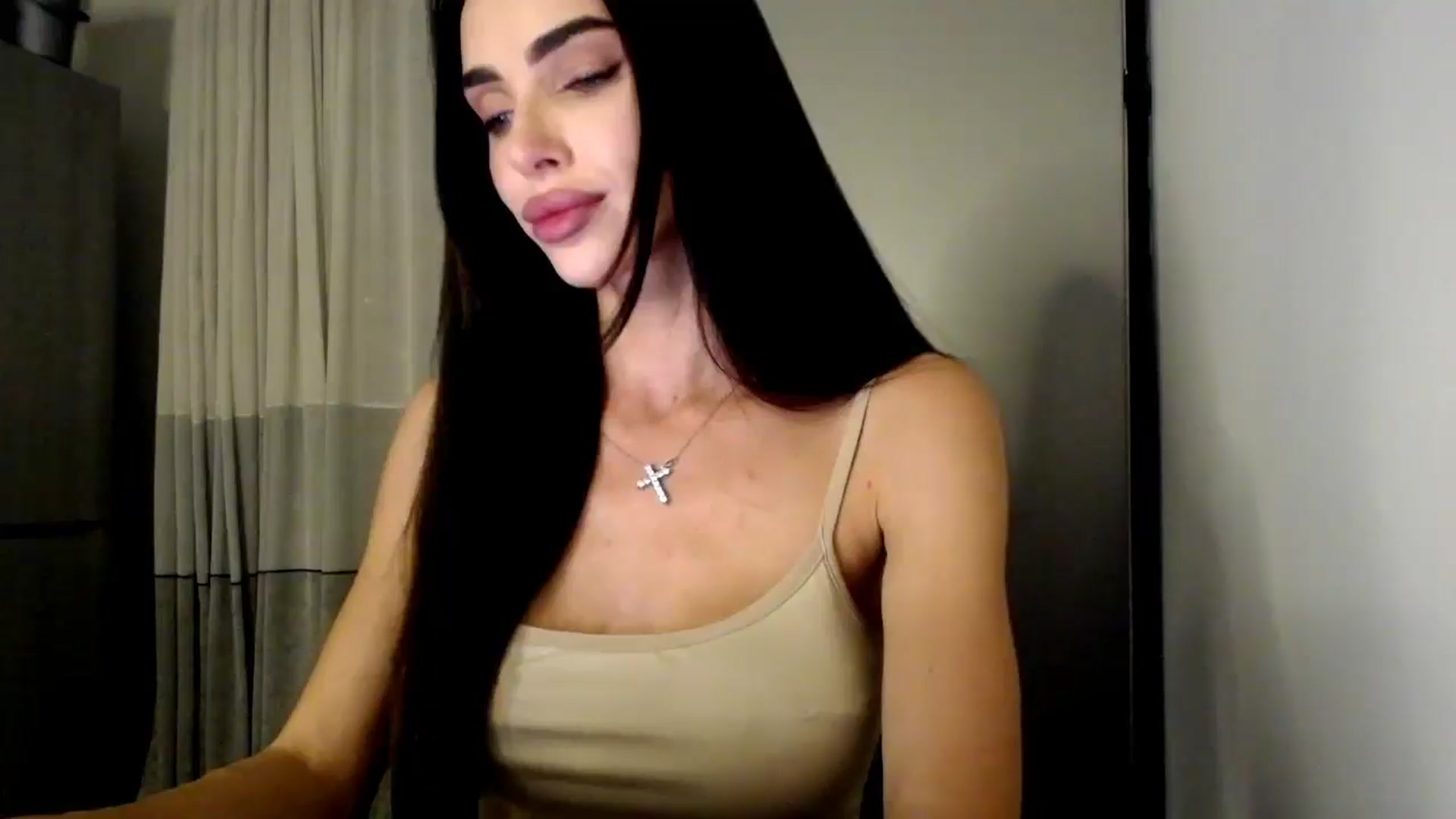 Gallery image thumbnail from Bunny_jr's myfreecams stream on, 06/24/2025, 20:45 image 20 of 20