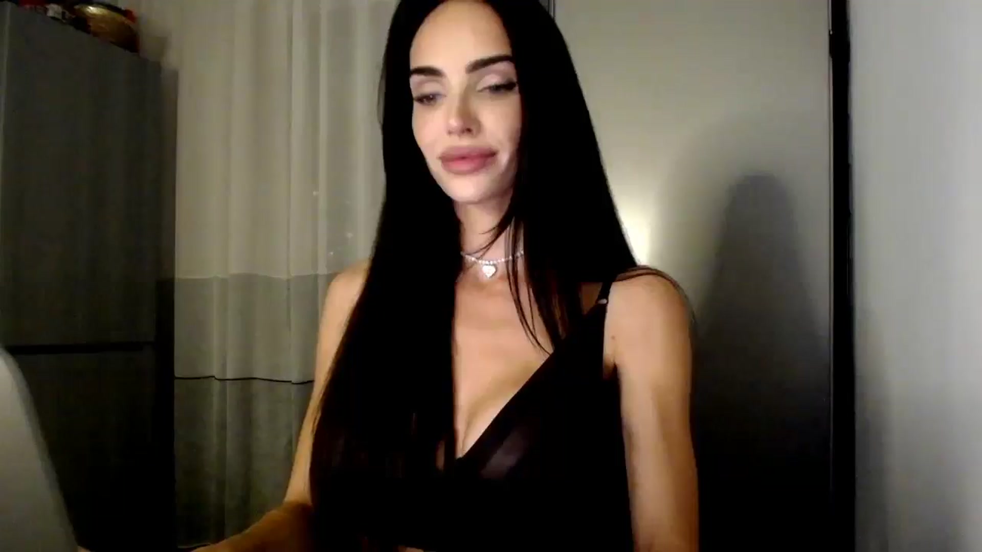 Gallery image thumbnail from Bunny_jr's myfreecams stream on, 07/07/2025, 20:17 image 6 of 20