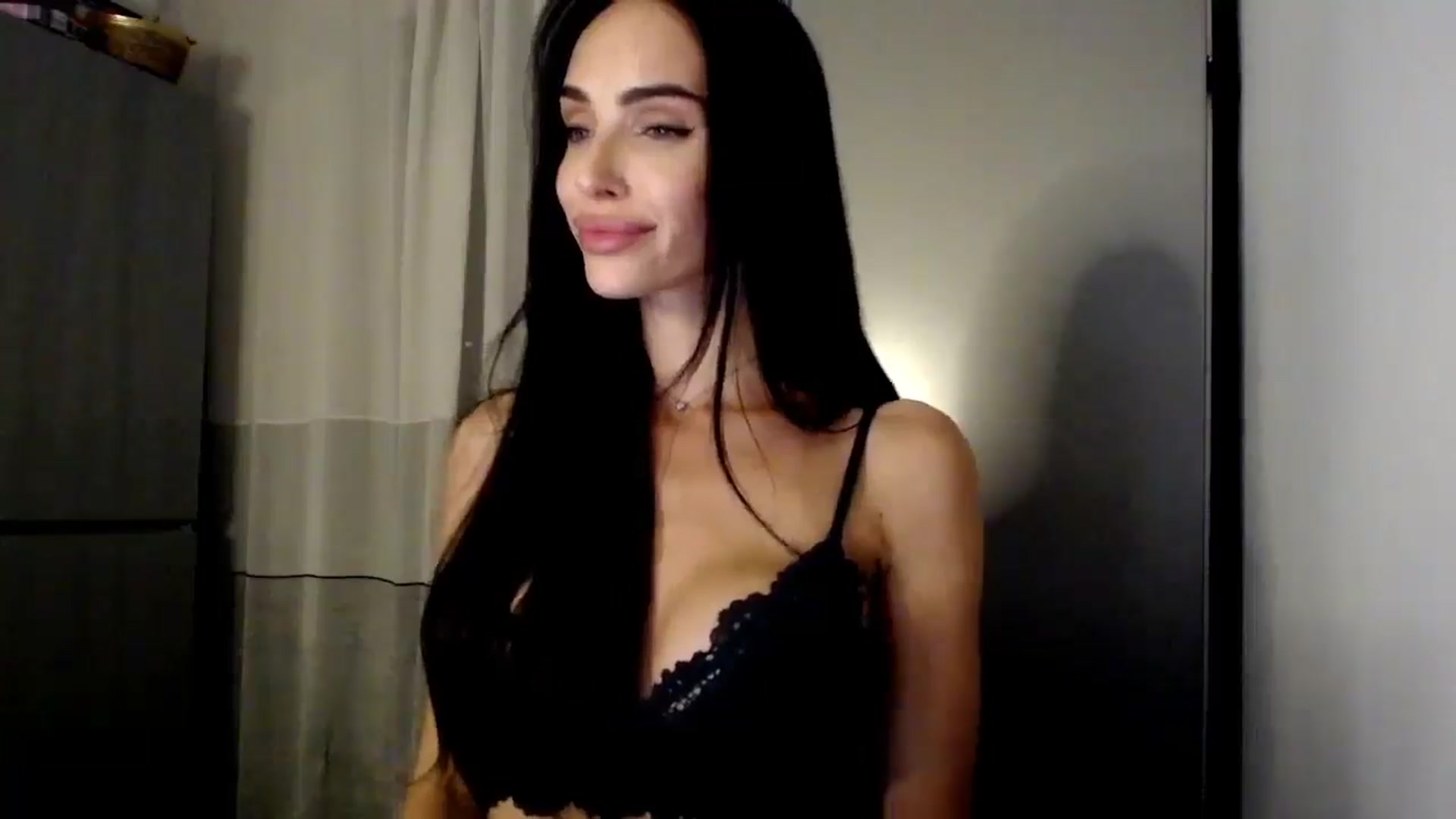 Gallery image thumbnail from Bunny_jr's myfreecams stream on, 07/23/2025, 21:20 image 4 of 20