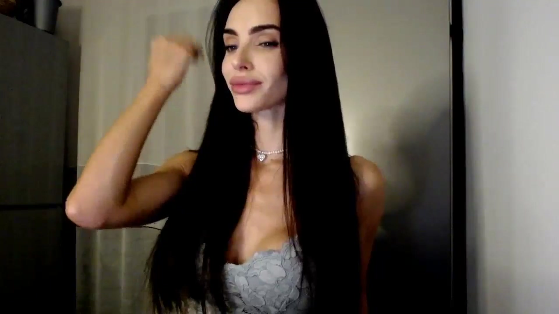 Gallery image thumbnail from Bunny_jr's myfreecams stream on, 08/11/2025, 20:38 image 19 of 20