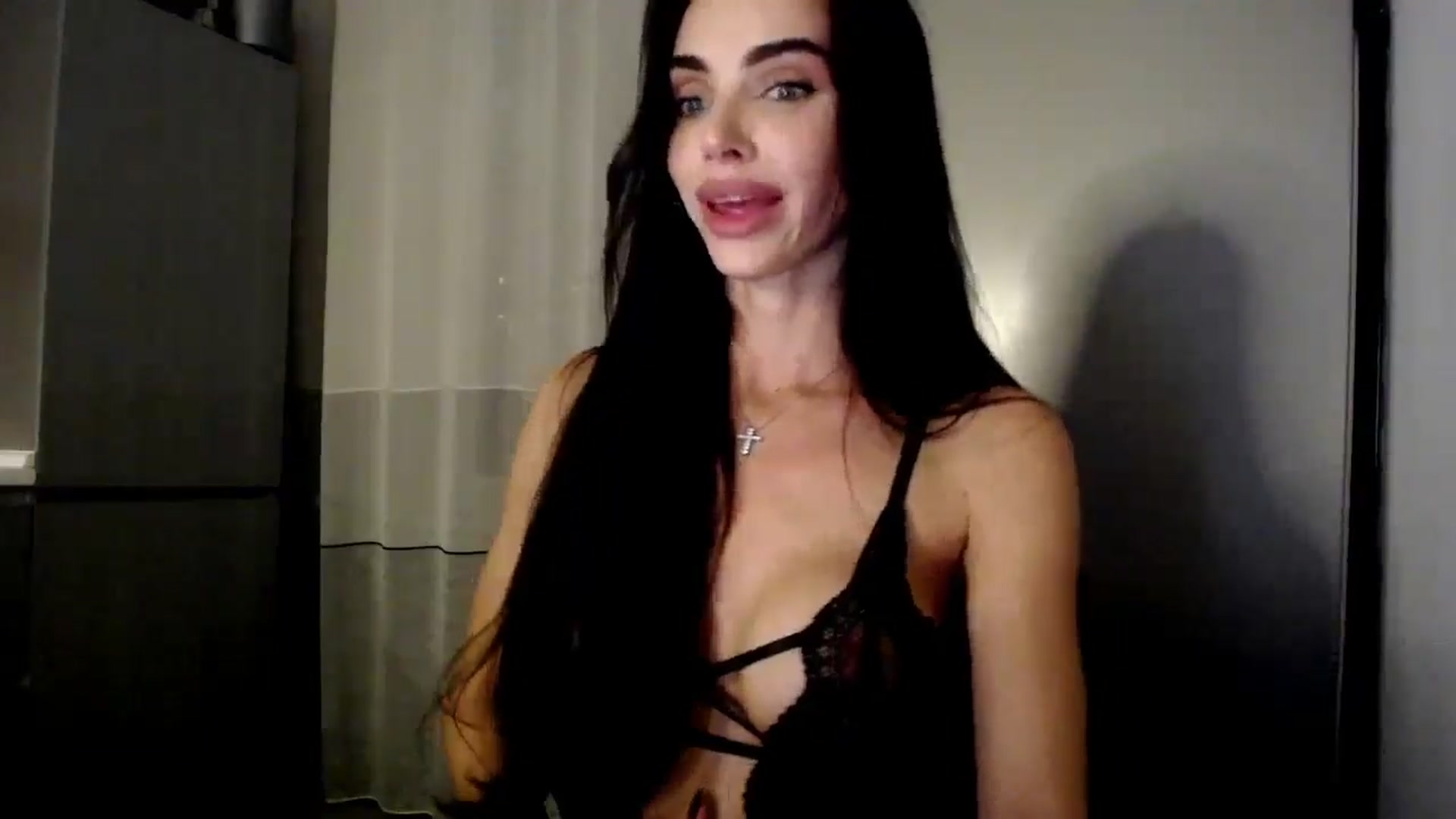 Gallery image thumbnail from Bunny_jr's myfreecams stream on, 09/11/2025, 19:21 image 8 of 20
