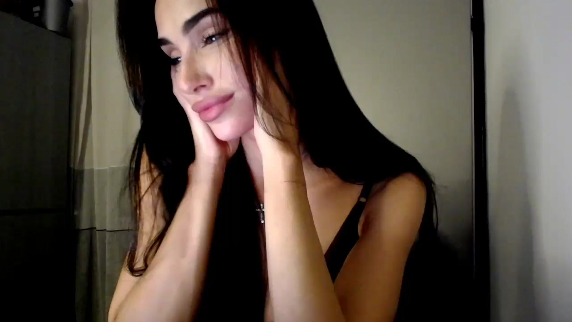 Gallery image thumbnail from Bunny_jr's myfreecams stream on, 09/14/2025, 20:12 image 17 of 20