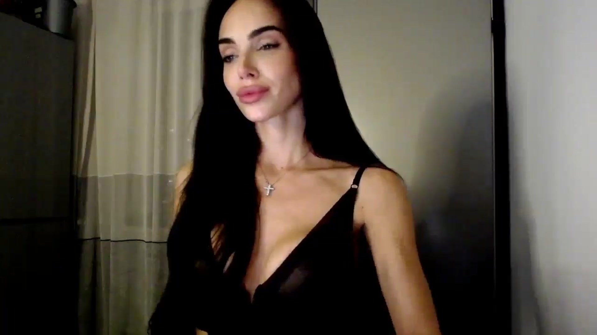 Gallery image thumbnail from Bunny_jr's myfreecams stream on, 09/14/2025, 20:12 image 4 of 20