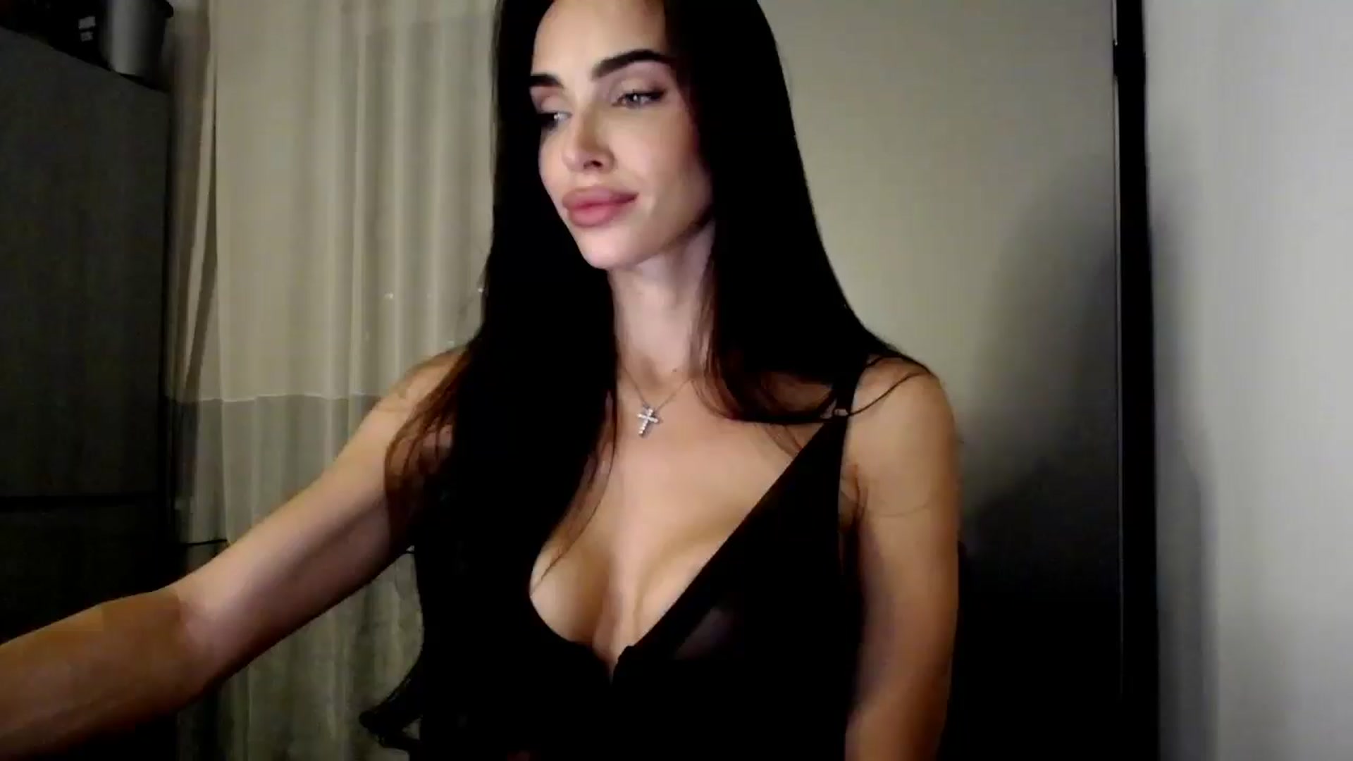 Gallery image thumbnail from Bunny_jr's myfreecams stream on, 09/14/2025, 20:12 image 9 of 20