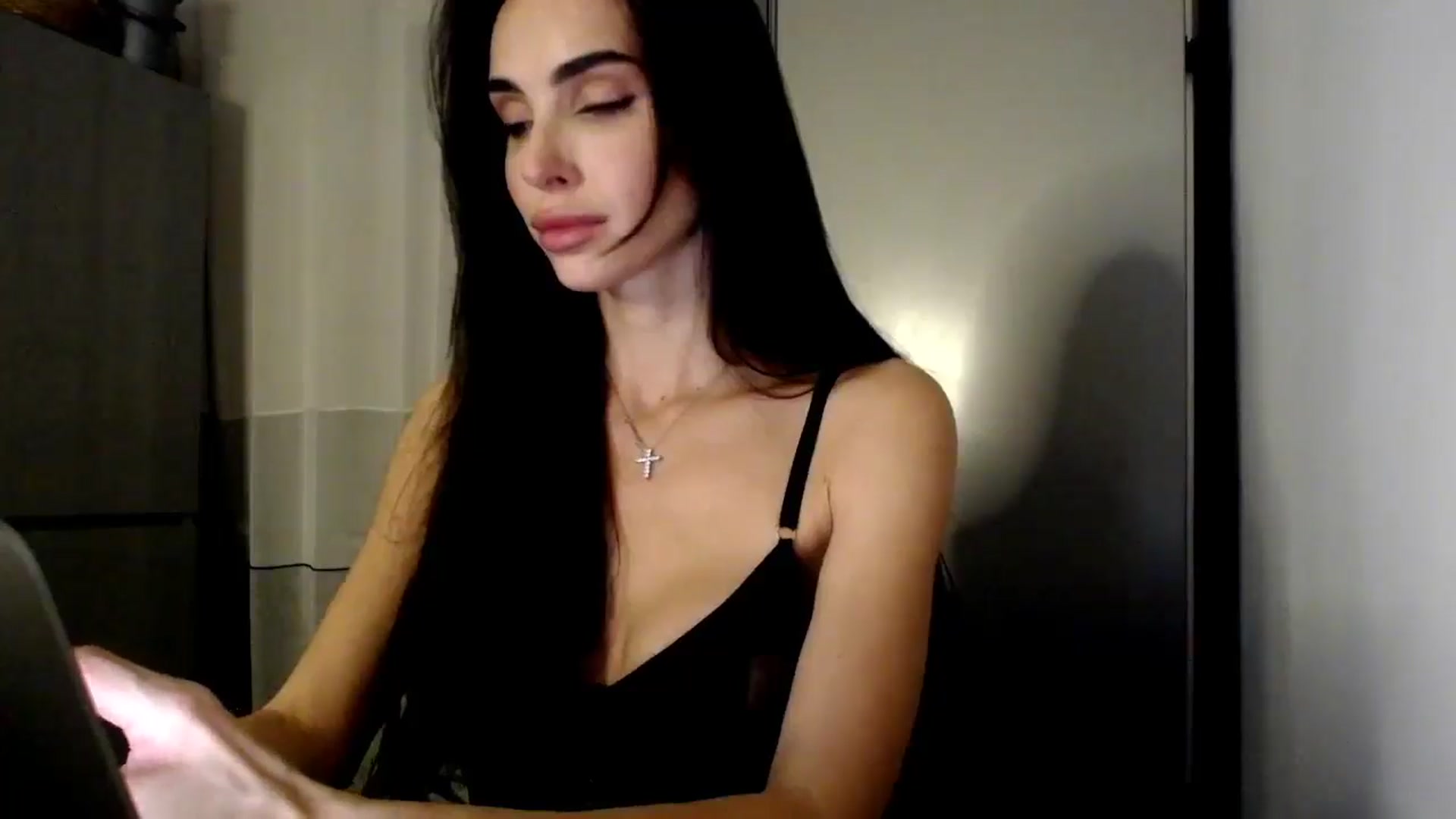 Gallery image thumbnail from Bunny_jr's myfreecams stream on, 09/20/2025, 19:33 image 20 of 20