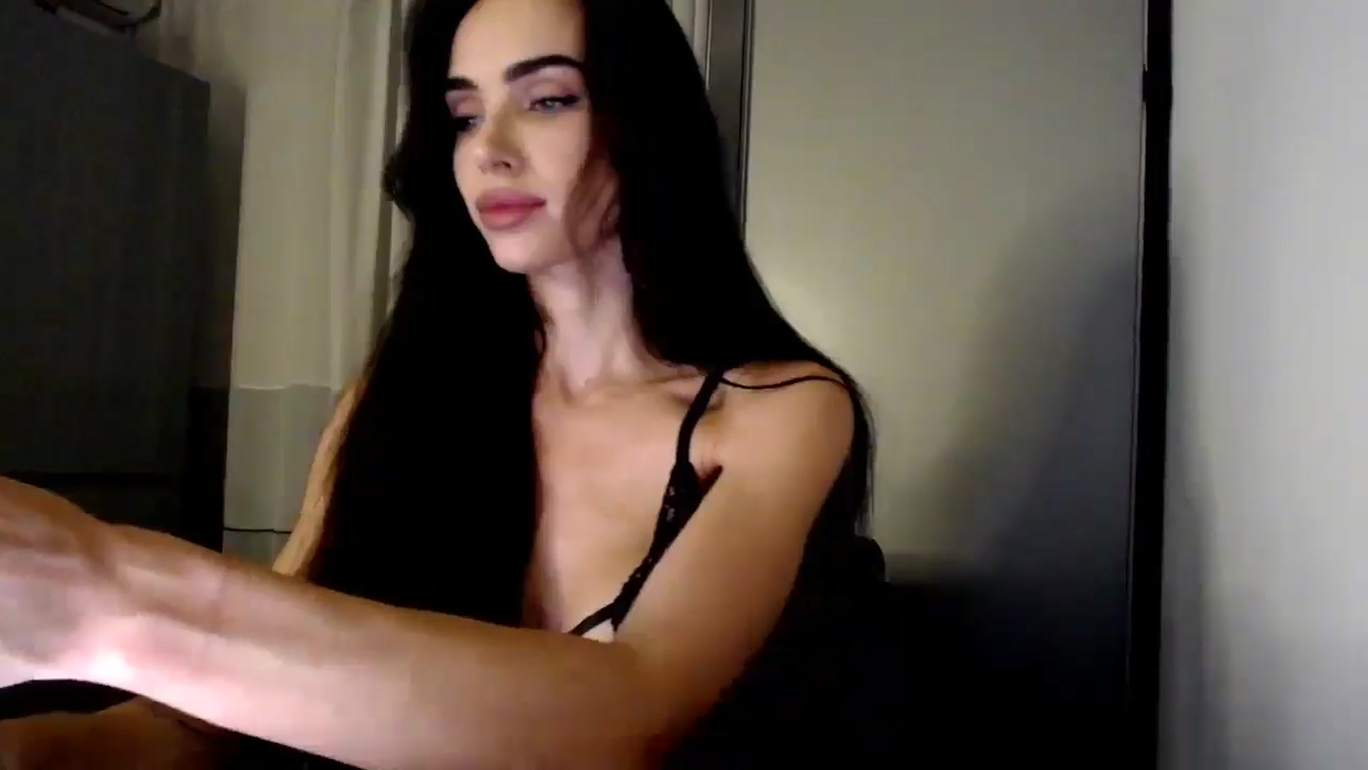 Gallery image thumbnail from Bunny_jr's myfreecams stream on, 10/22/2025, 20:19 image 19 of 20