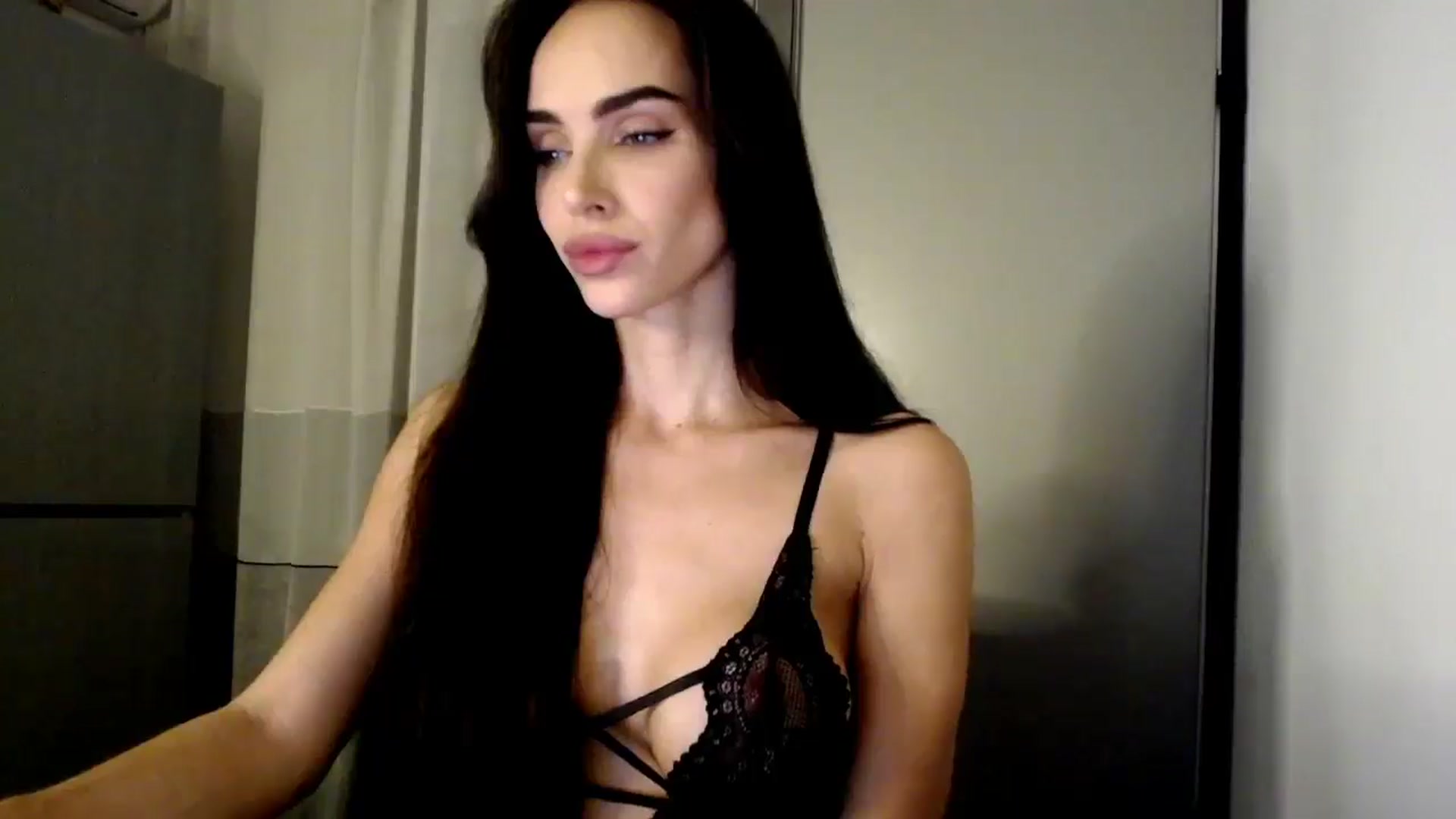 Gallery image thumbnail from Bunny_jr's myfreecams stream on, 10/22/2025, 20:51 image 16 of 20