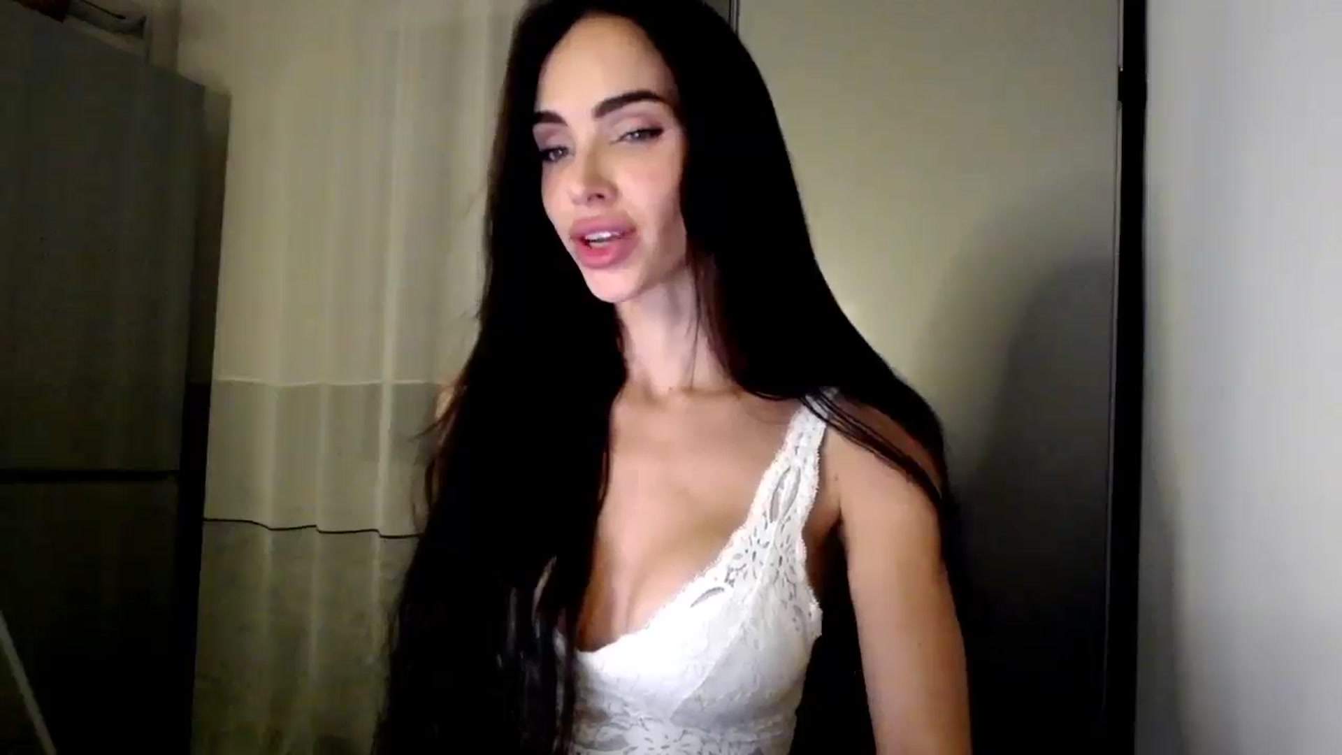 Gallery image thumbnail from Bunny_jr's myfreecams stream on, 10/23/2025, 21:15 image 8 of 20