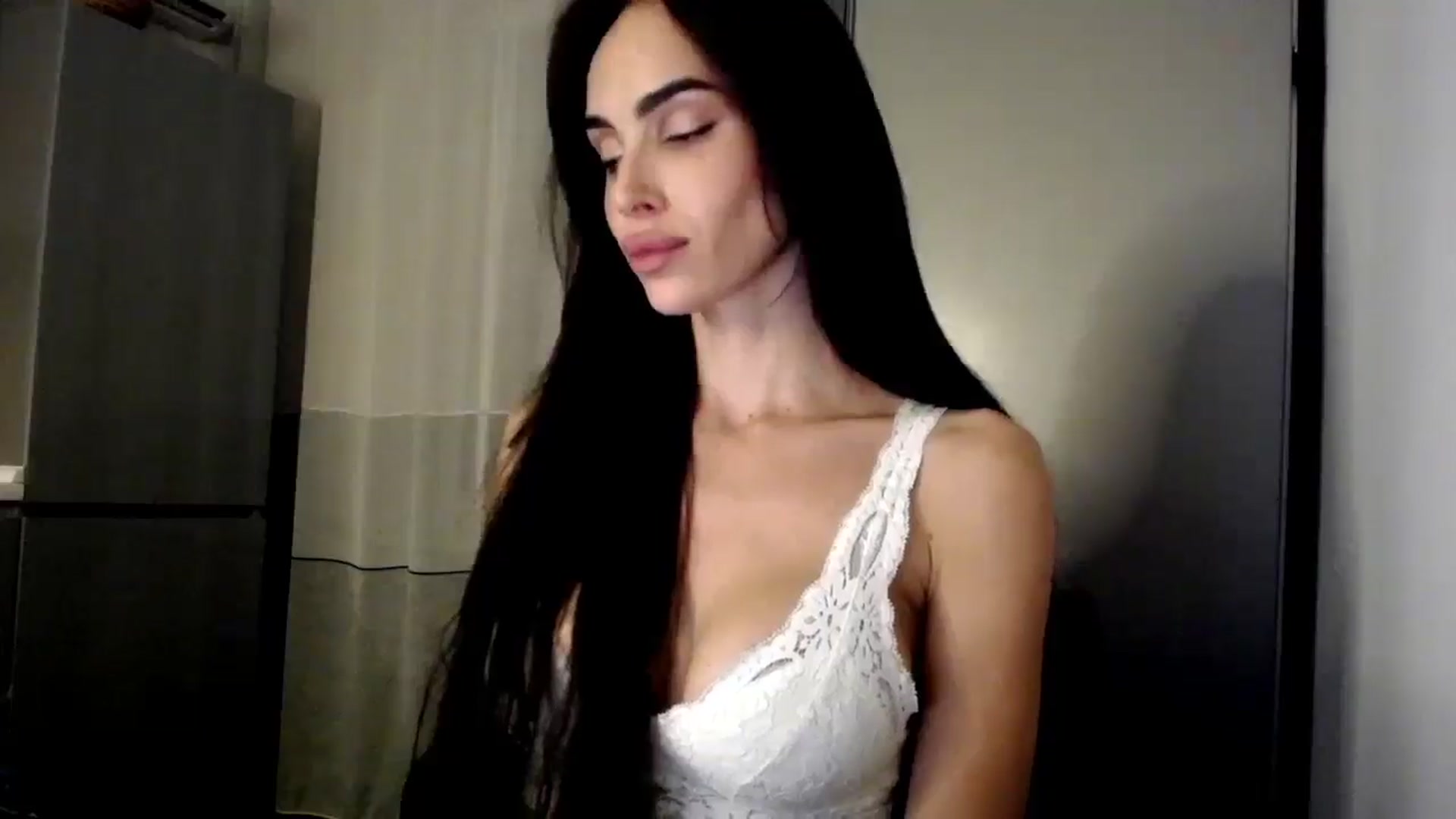 Gallery image thumbnail from Bunny_jr's myfreecams stream on, 10/23/2025, 21:55 image 4 of 20