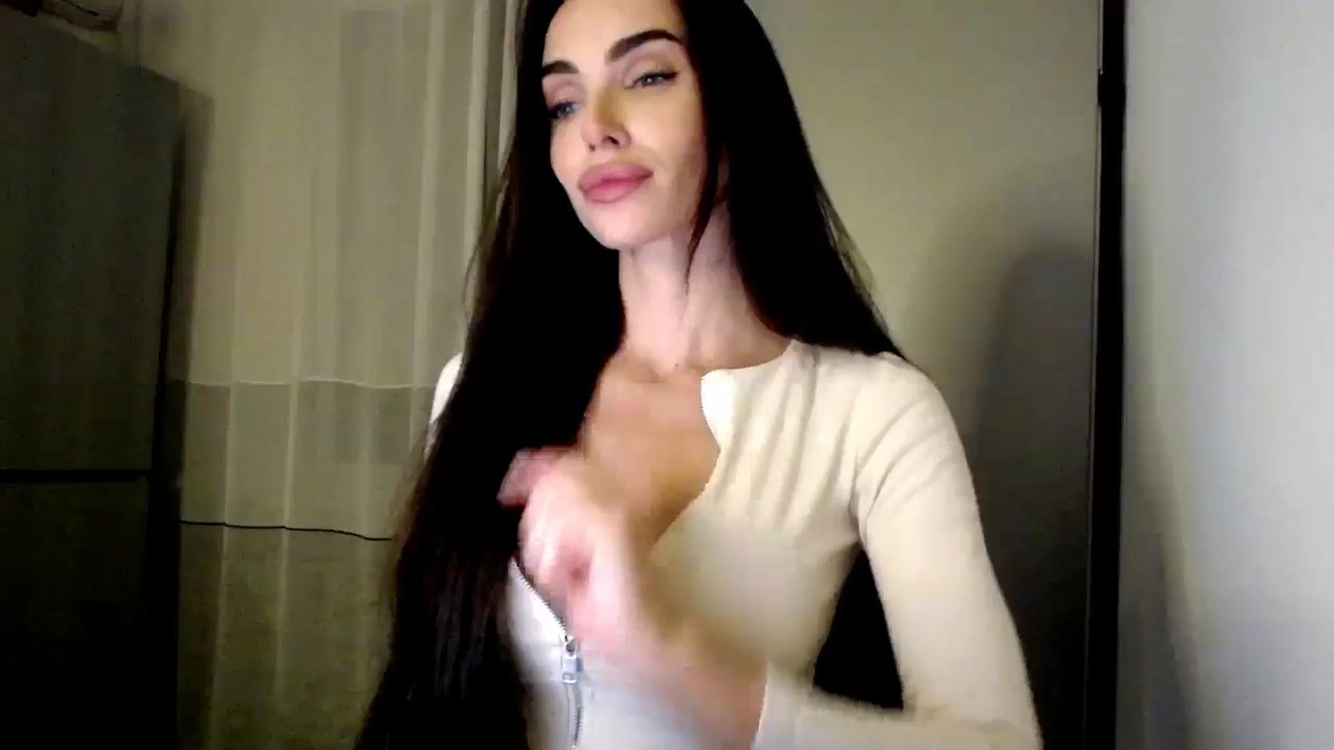 Gallery image thumbnail from Bunny_jr's myfreecams stream on, 10/24/2025, 22:37 image 5 of 20