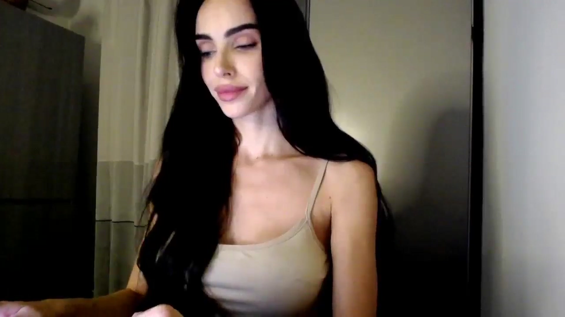 Gallery image thumbnail from Bunny_jr's myfreecams stream on, 10/28/2025, 22:00 image 11 of 20