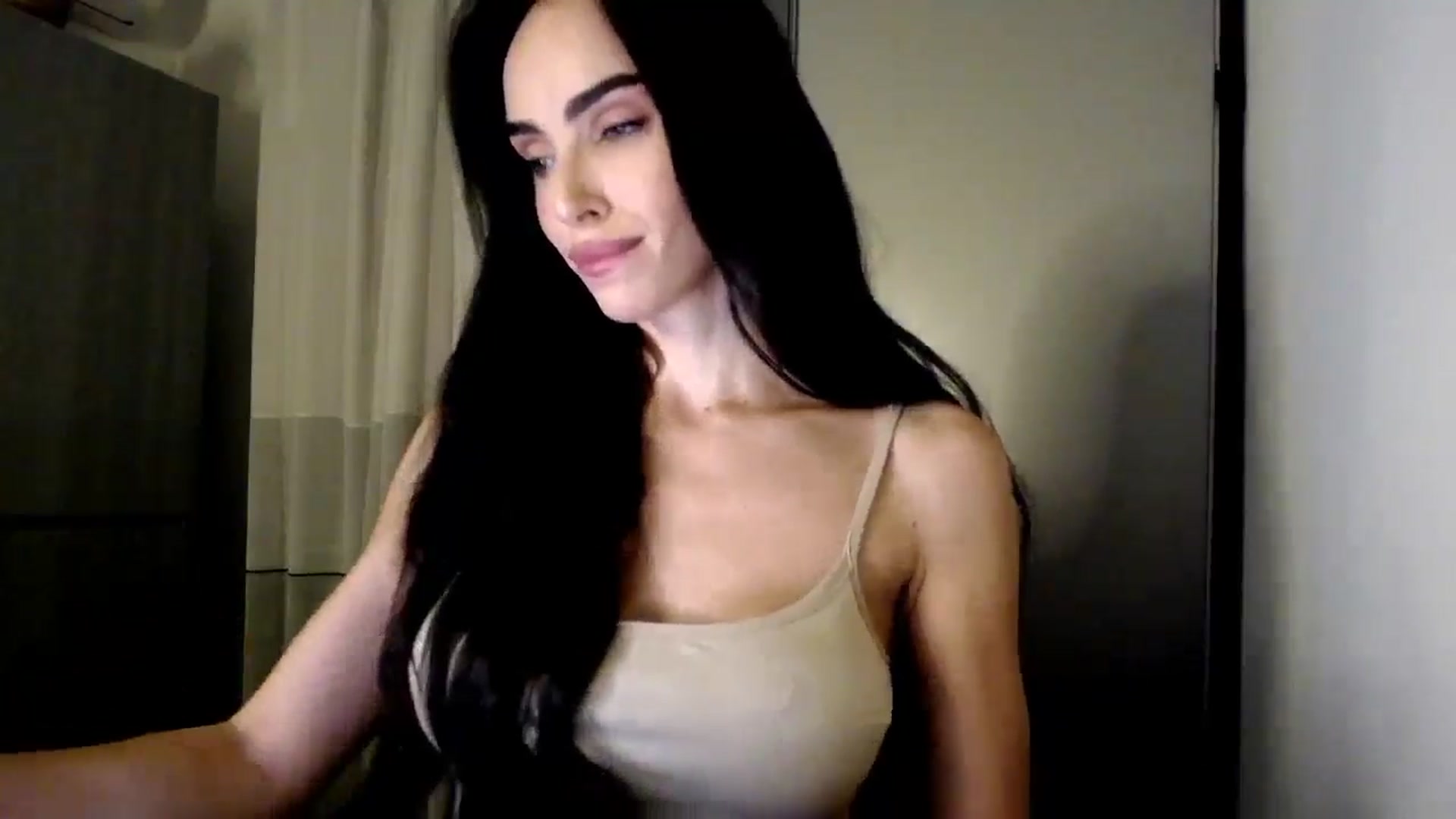 Gallery image thumbnail from Bunny_jr's myfreecams stream on, 10/28/2025, 22:00 image 13 of 20