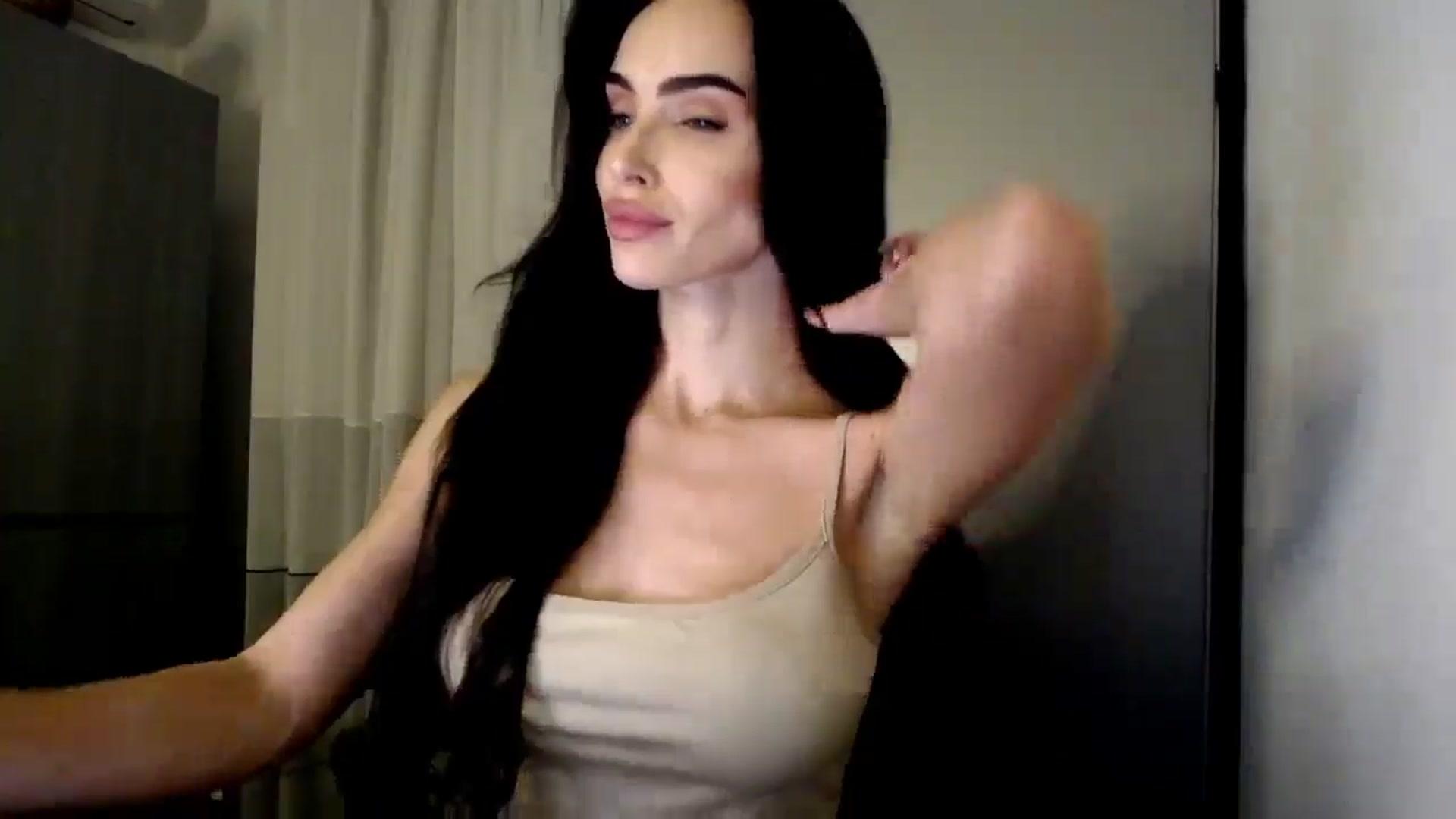 Gallery image thumbnail from Bunny_jr's myfreecams stream on, 10/28/2025, 22:00 image 2 of 20
