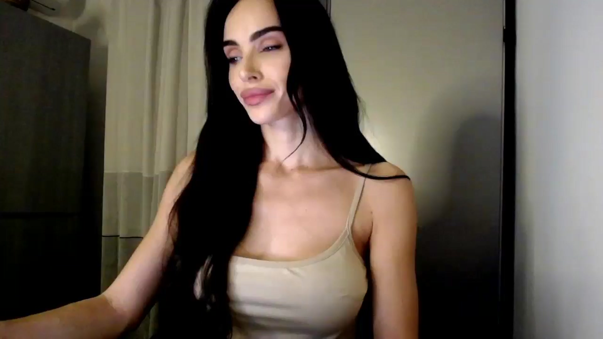 Gallery image thumbnail from Bunny_jr's myfreecams stream on, 10/28/2025, 22:00 image 1 of 20