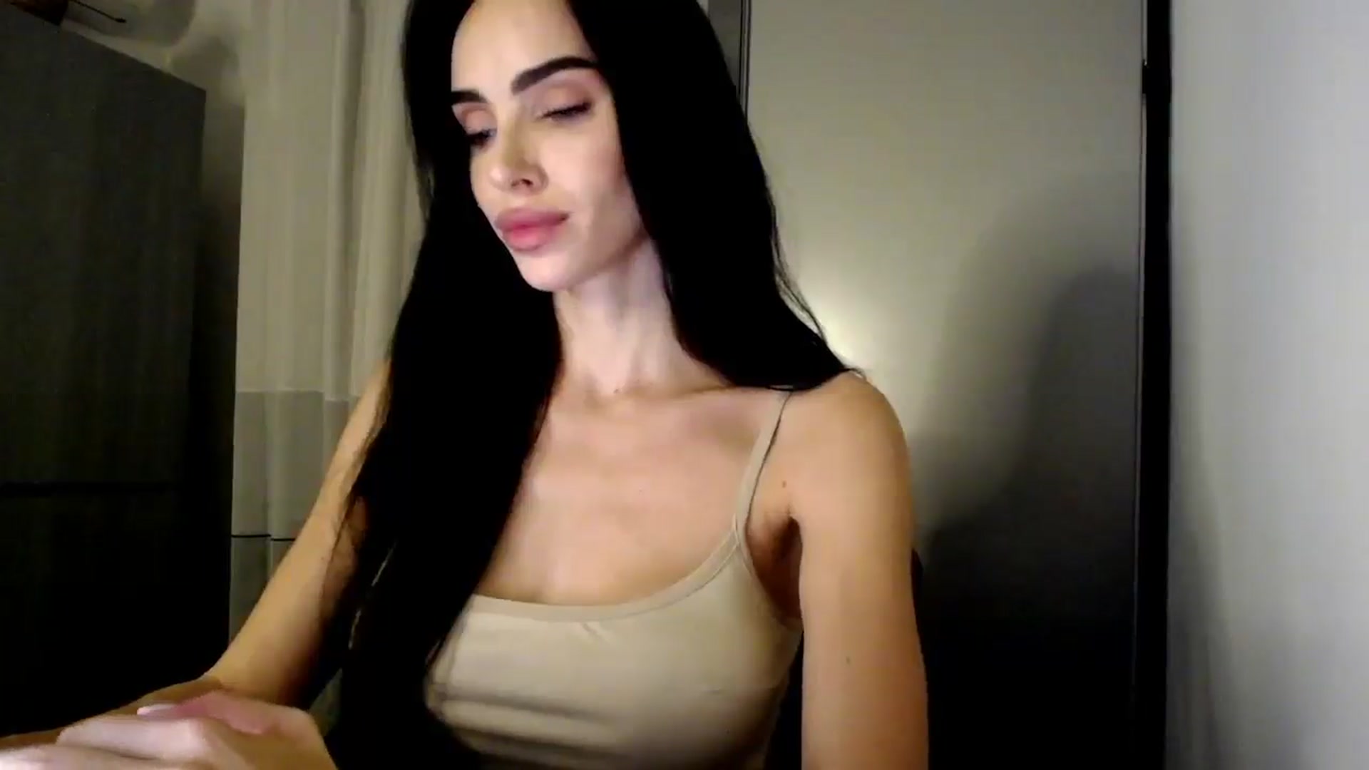 Gallery image thumbnail from Bunny_jr's myfreecams stream on, 10/28/2025, 22:00 image 20 of 20