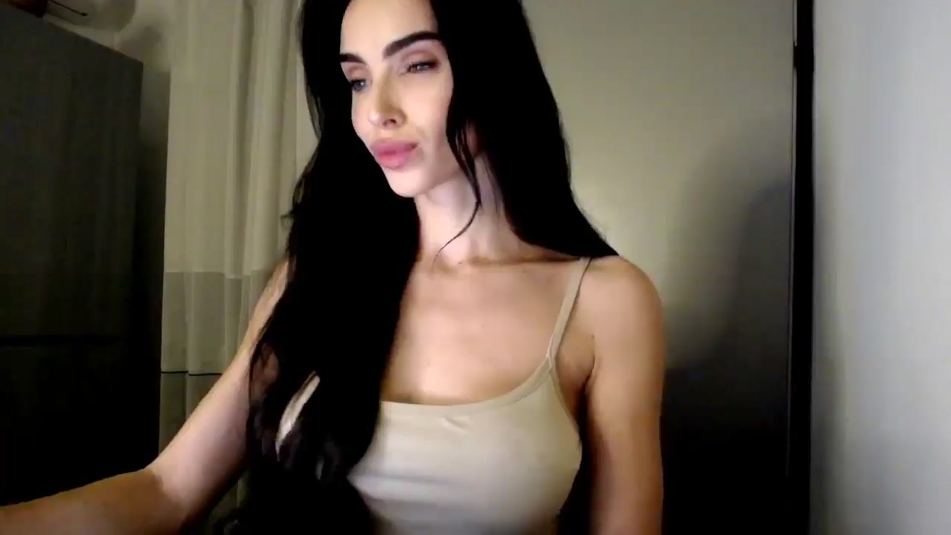 Gallery image thumbnail from Bunny_jr's myfreecams stream on, 10/28/2025, 22:00 image 5 of 20