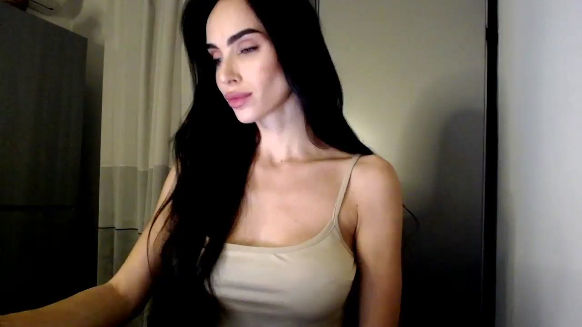 Gallery image thumbnail from Bunny_jr's myfreecams stream on, 10/28/2025, 22:00 image 6 of 20