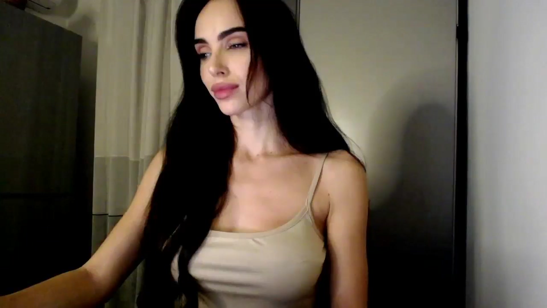 Gallery image thumbnail from Bunny_jr's myfreecams stream on, 10/28/2025, 22:22 image 8 of 20