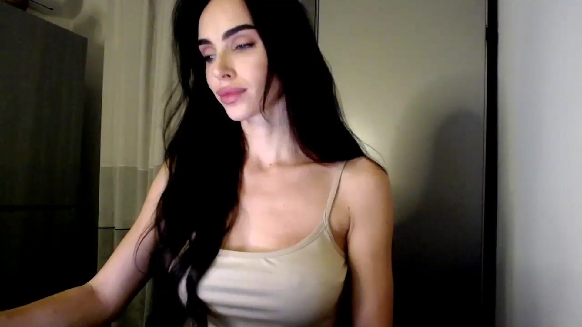 Gallery image thumbnail from Bunny_jr's myfreecams stream on, 10/28/2025, 22:22 image 10 of 20