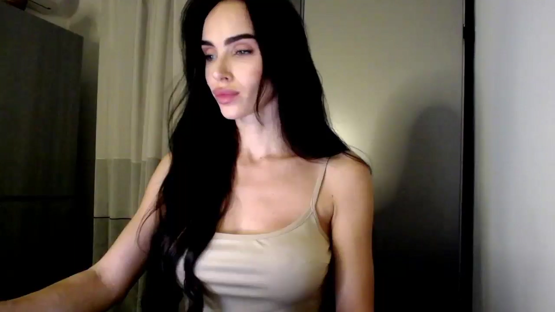 Gallery image thumbnail from Bunny_jr's myfreecams stream on, 10/28/2025, 22:22 image 12 of 20