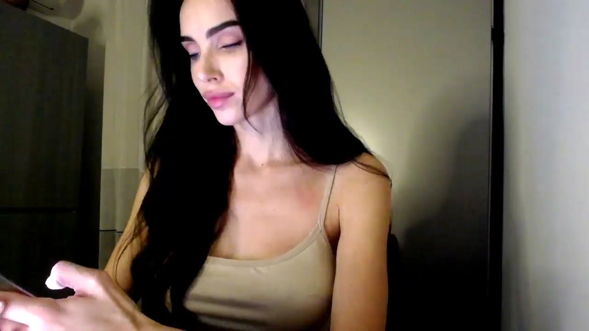 Gallery image thumbnail from Bunny_jr's myfreecams stream on, 10/28/2025, 22:22 image 20 of 20