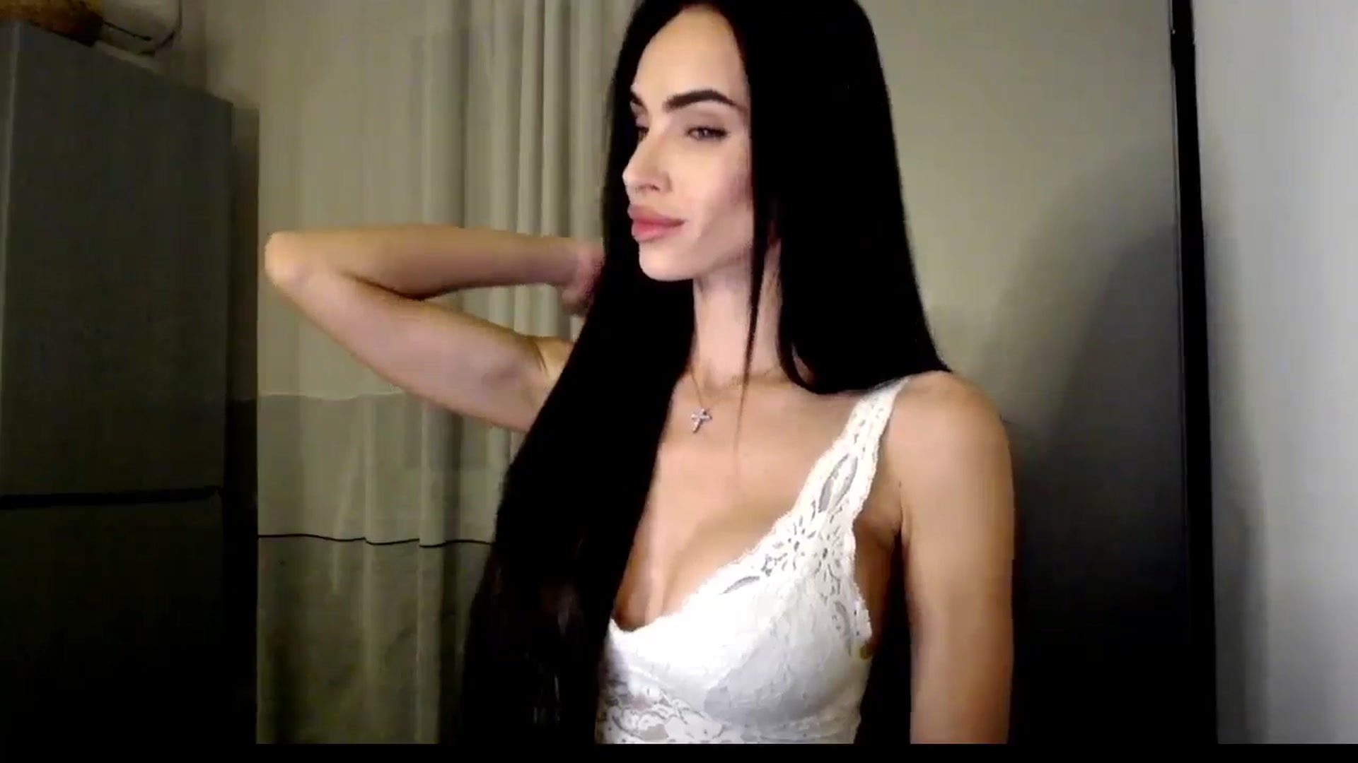 Gallery image thumbnail from Bunny_jr's myfreecams stream on, 11/10/2025, 21:52 image 10 of 20