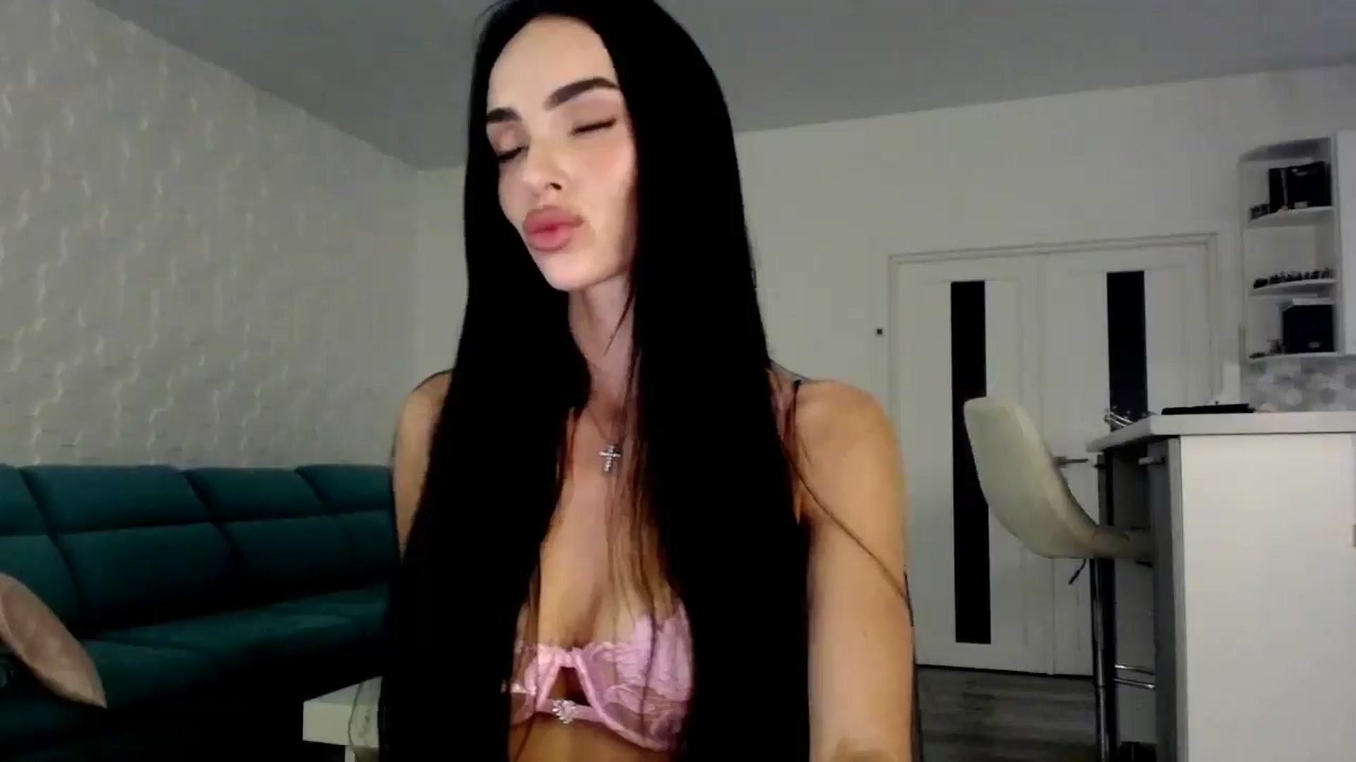 Gallery image thumbnail from Bunny_jr's myfreecams stream on, 01/08/2026, 22:00 image 9 of 20