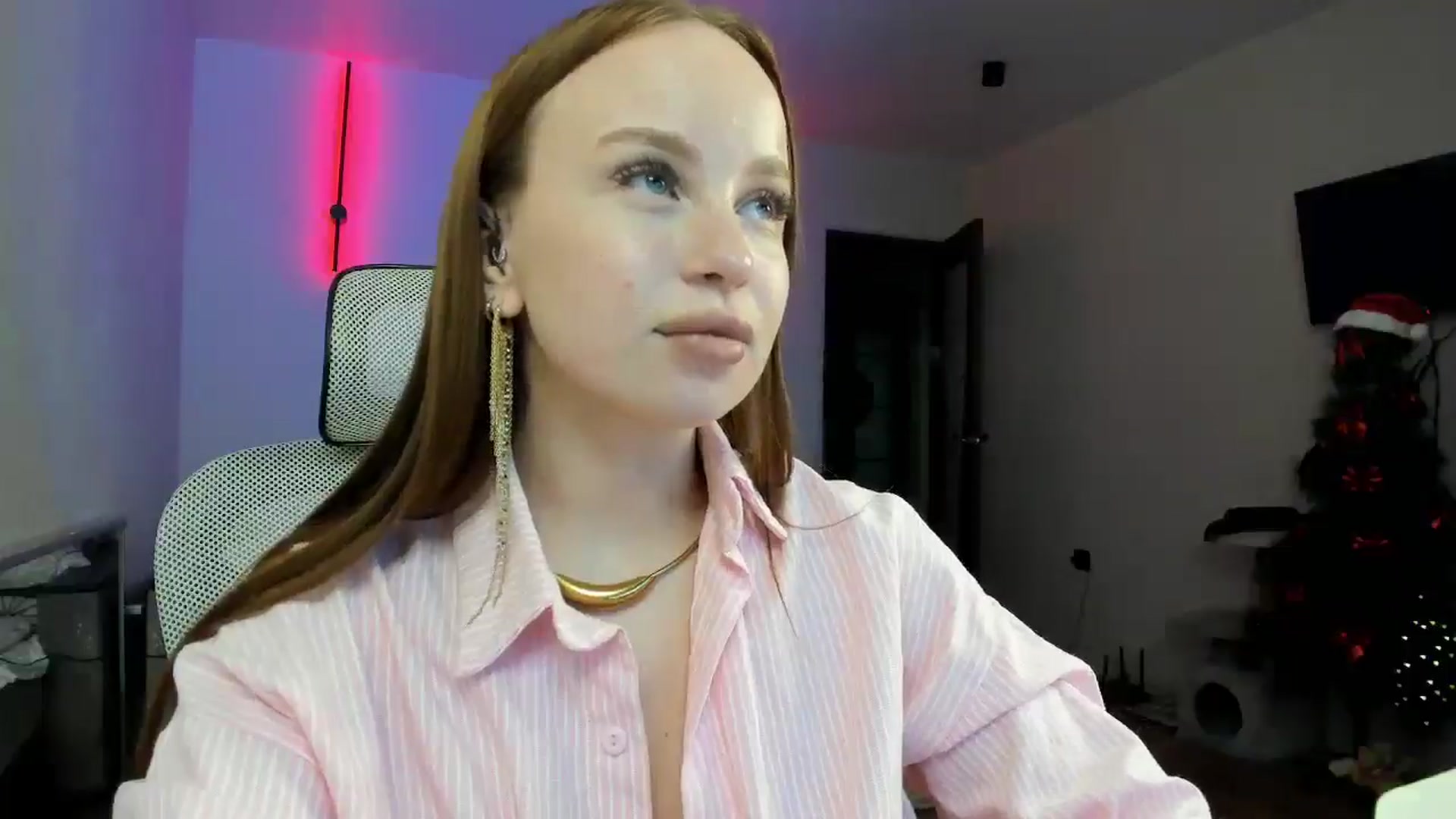 Gallery image thumbnail from Bunny_luvv_'s myfreecams stream on, 12/30/2025, 14:43 image 7 of 20