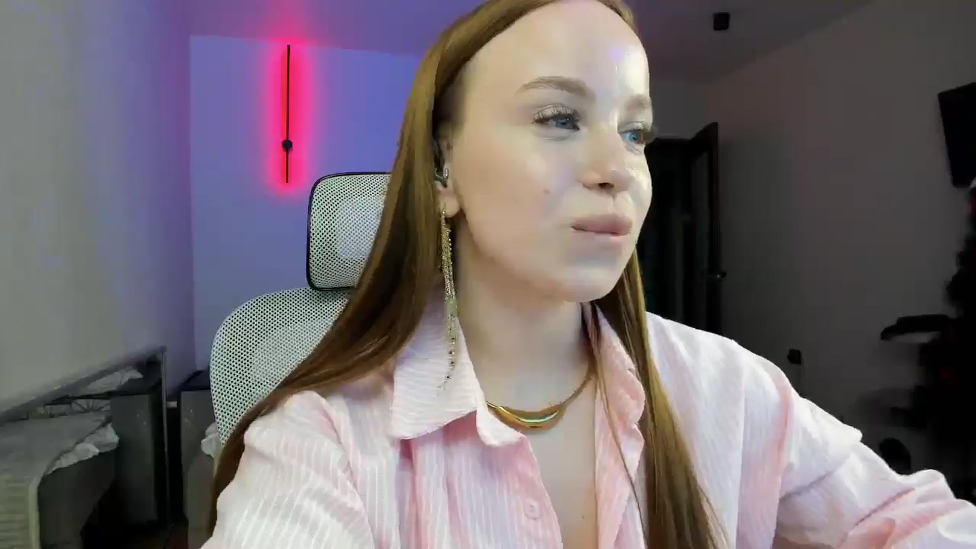 Gallery image thumbnail from Bunny_luvv_'s myfreecams stream on, 12/30/2025, 17:12 image 10 of 20