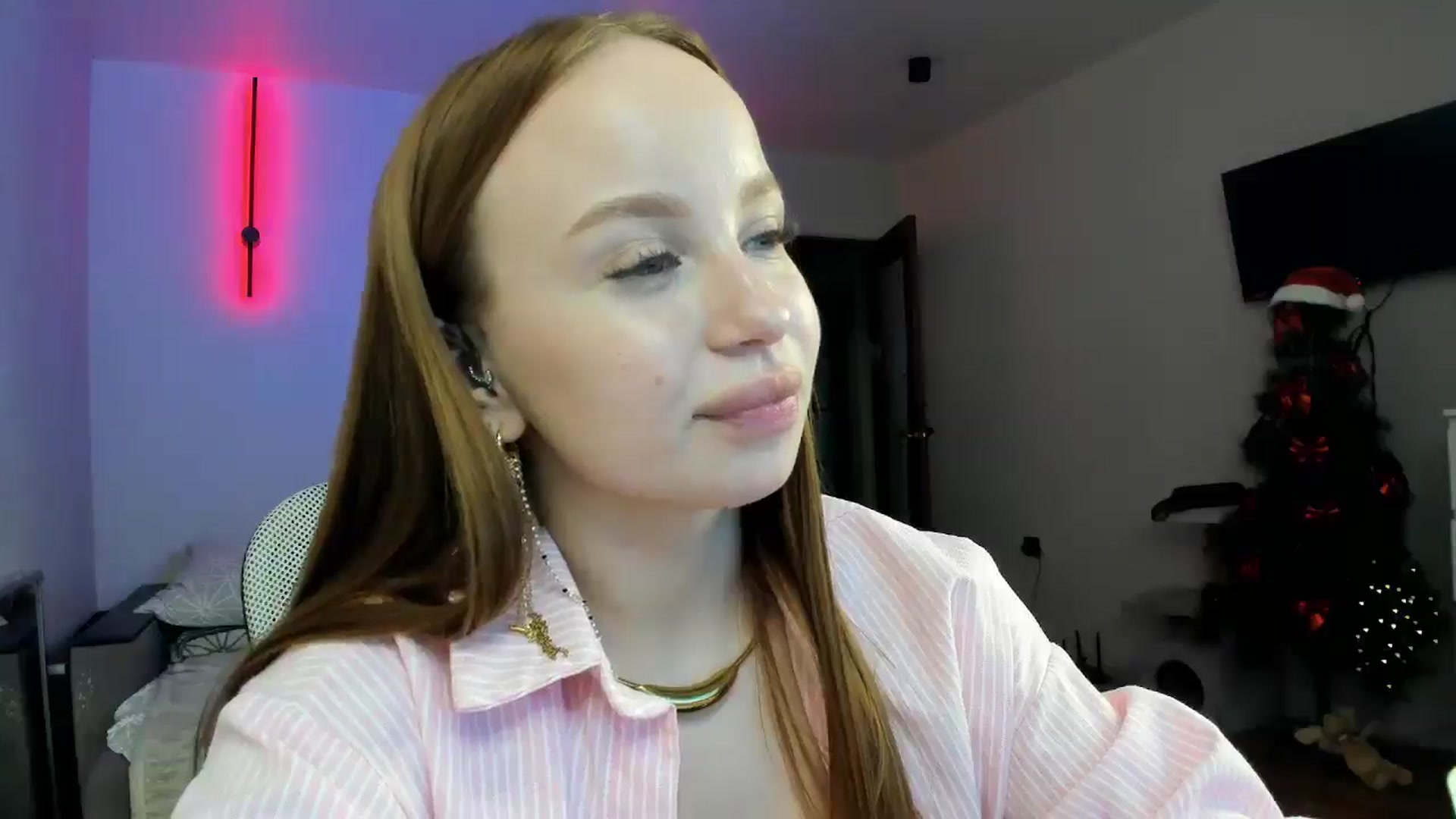 Gallery image thumbnail from Bunny_luvv_'s myfreecams stream on, 12/30/2025, 17:12 image 6 of 20