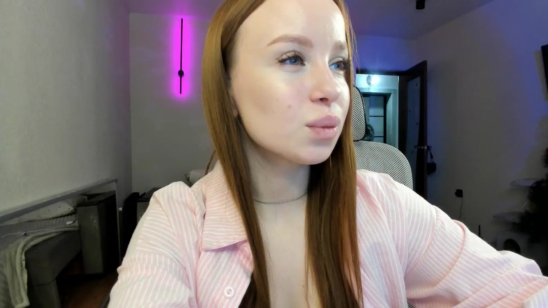 Gallery image thumbnail from Bunny_luvv_'s myfreecams stream on, 01/21/2026, 09:03 image 7 of 20