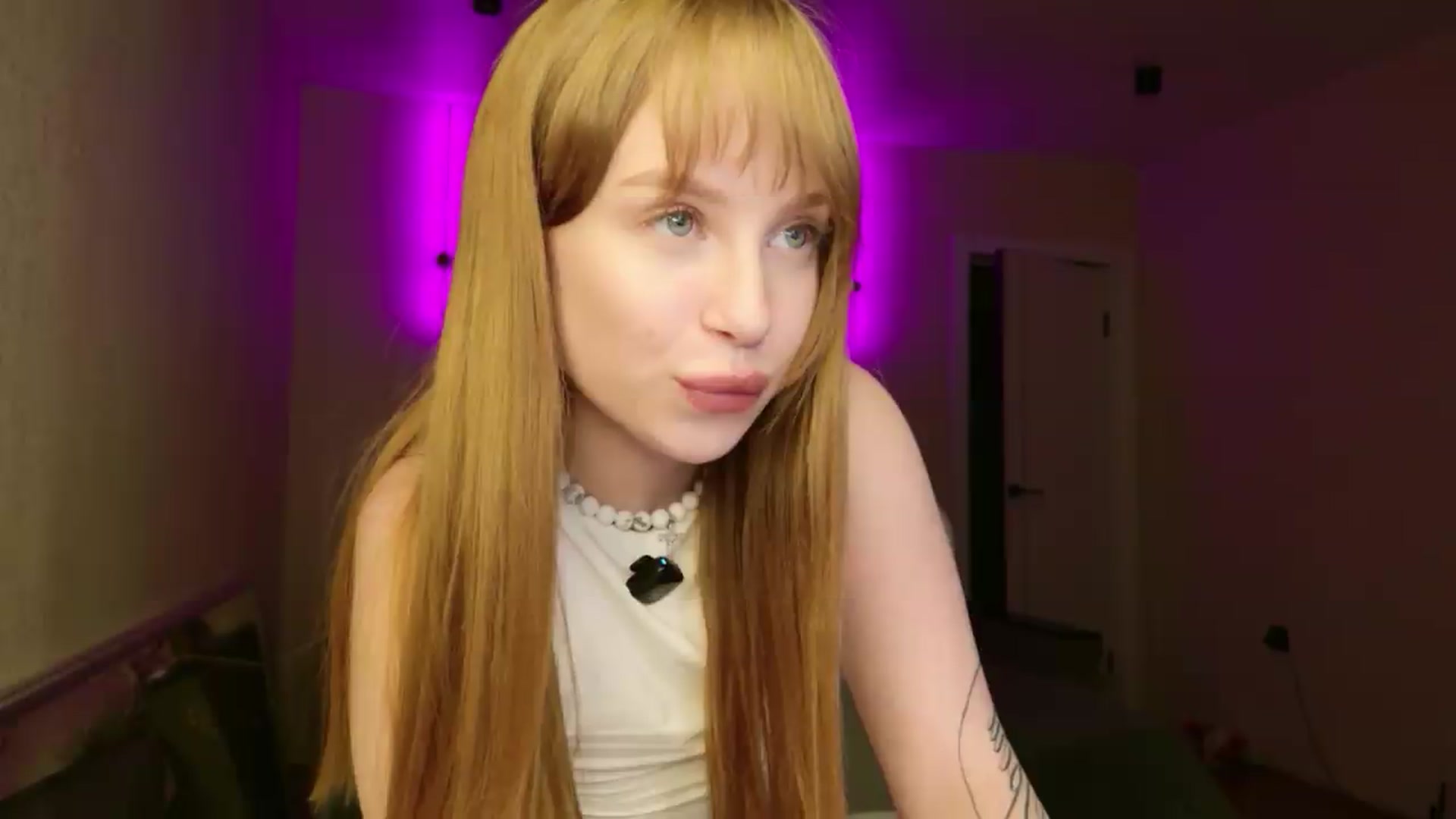 Gallery image thumbnail from Bunny_luvv_'s myfreecams stream on, 08/17/2026, 14:34 image 17 of 20