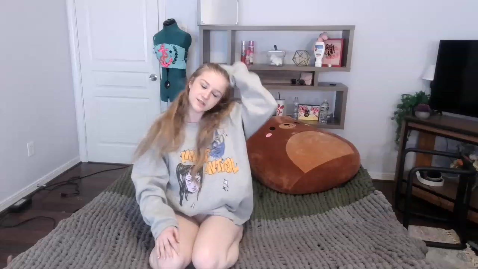 Gallery image thumbnail from Bunnydathug's myfreecams stream on, 11/18/2022, 01:36 image 3 of 20