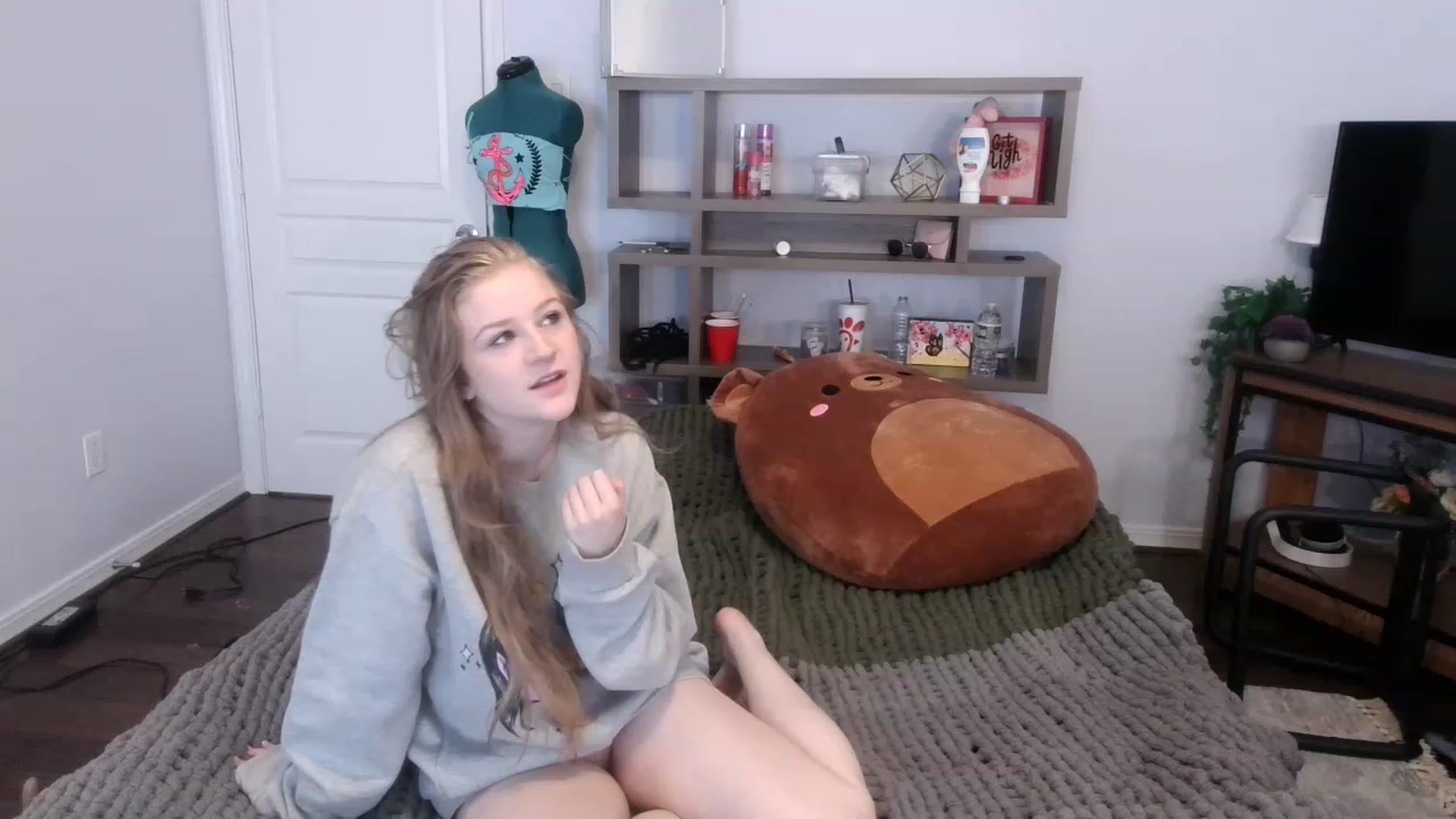Gallery image thumbnail from Bunnydathug's myfreecams stream on, 11/18/2022, 01:36 image 4 of 20
