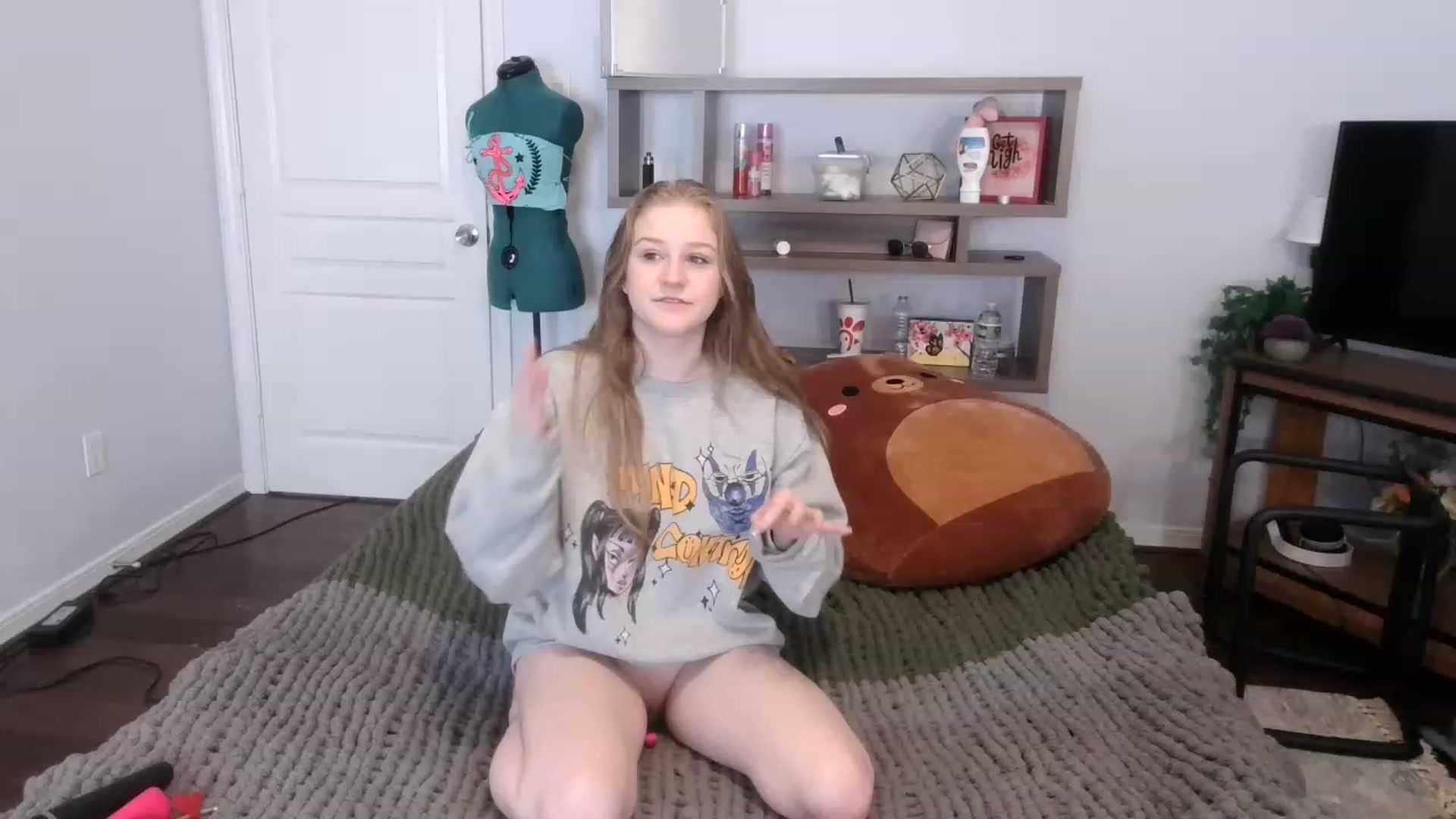Gallery image thumbnail from Bunnydathug's myfreecams stream on, 11/17/2022, 20:06 image 6 of 20