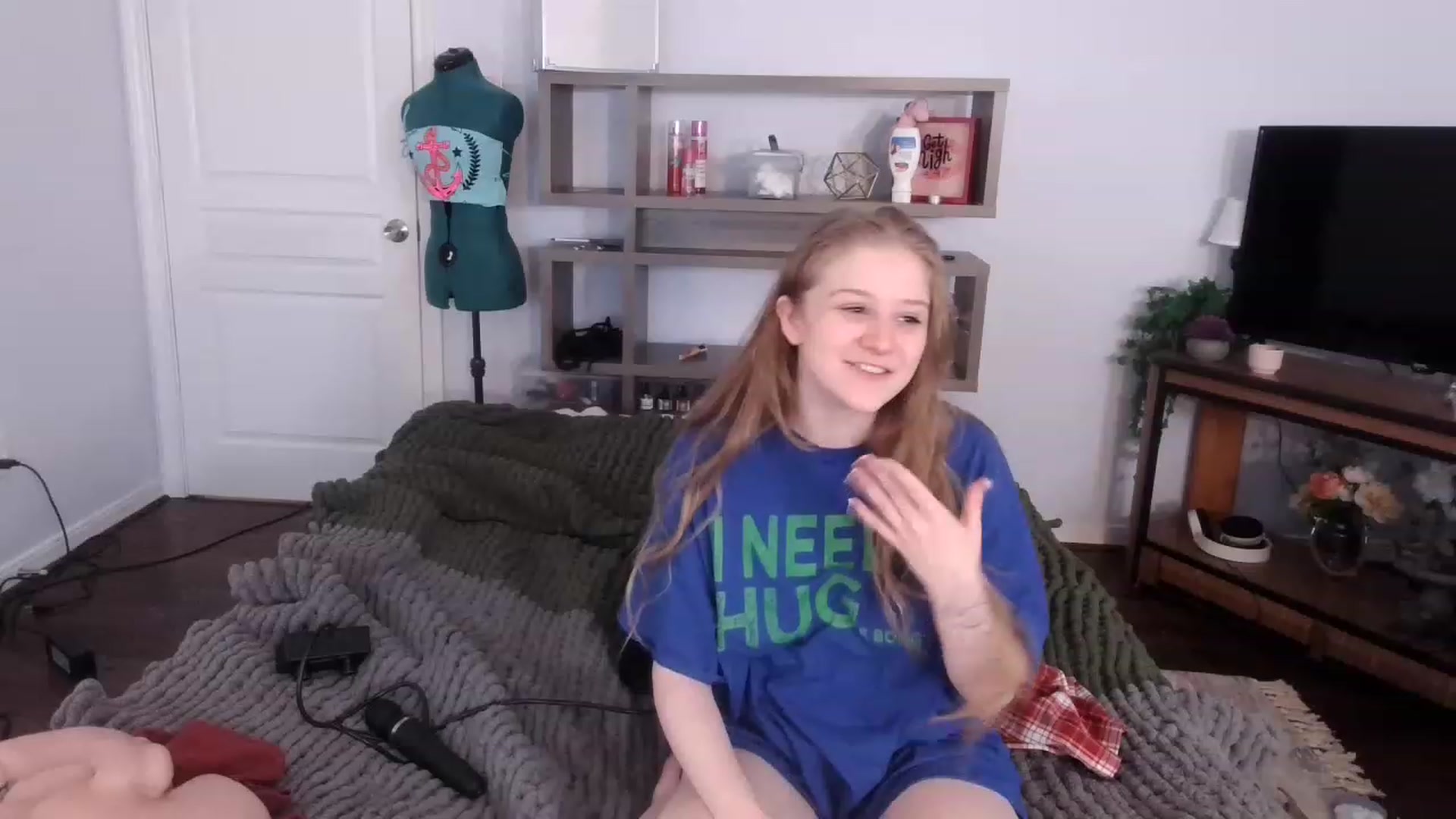 Gallery image thumbnail from Bunnydathug's myfreecams stream on, 11/21/2022, 19:35 image 8 of 20