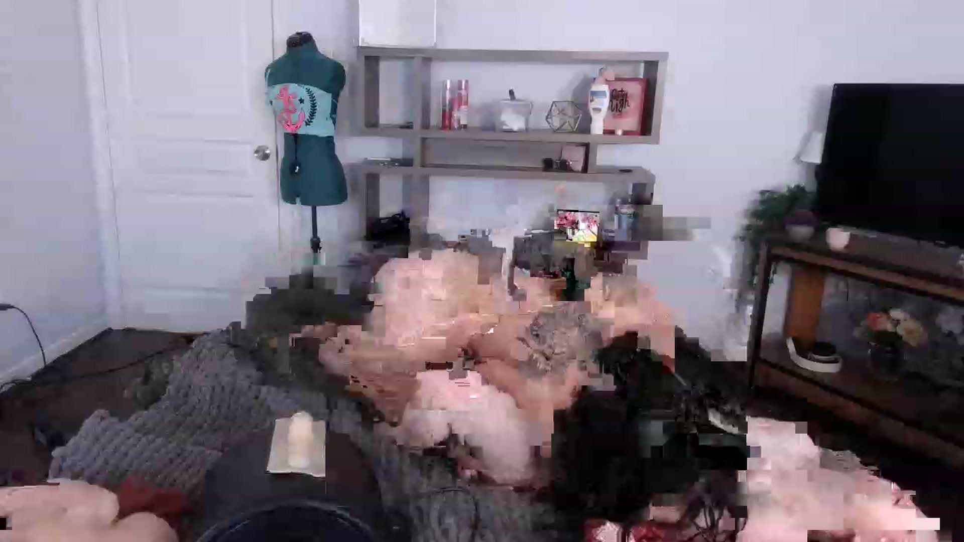 Gallery image thumbnail from Bunnydathug's myfreecams stream on, 11/21/2022, 20:00 image 13 of 20