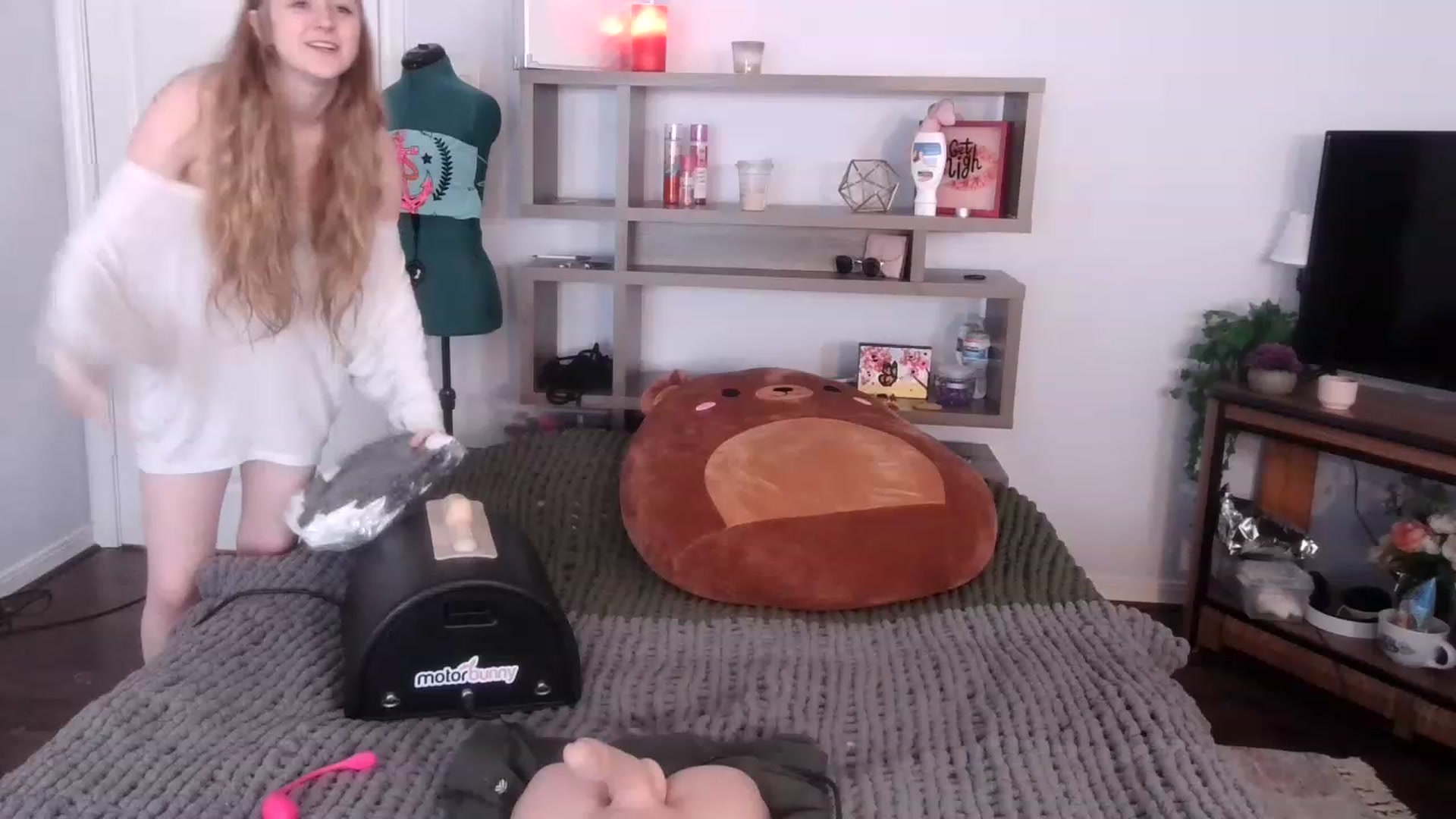 Gallery image thumbnail from Bunnydathug's myfreecams stream on, 11/22/2022, 20:12 image 2 of 20