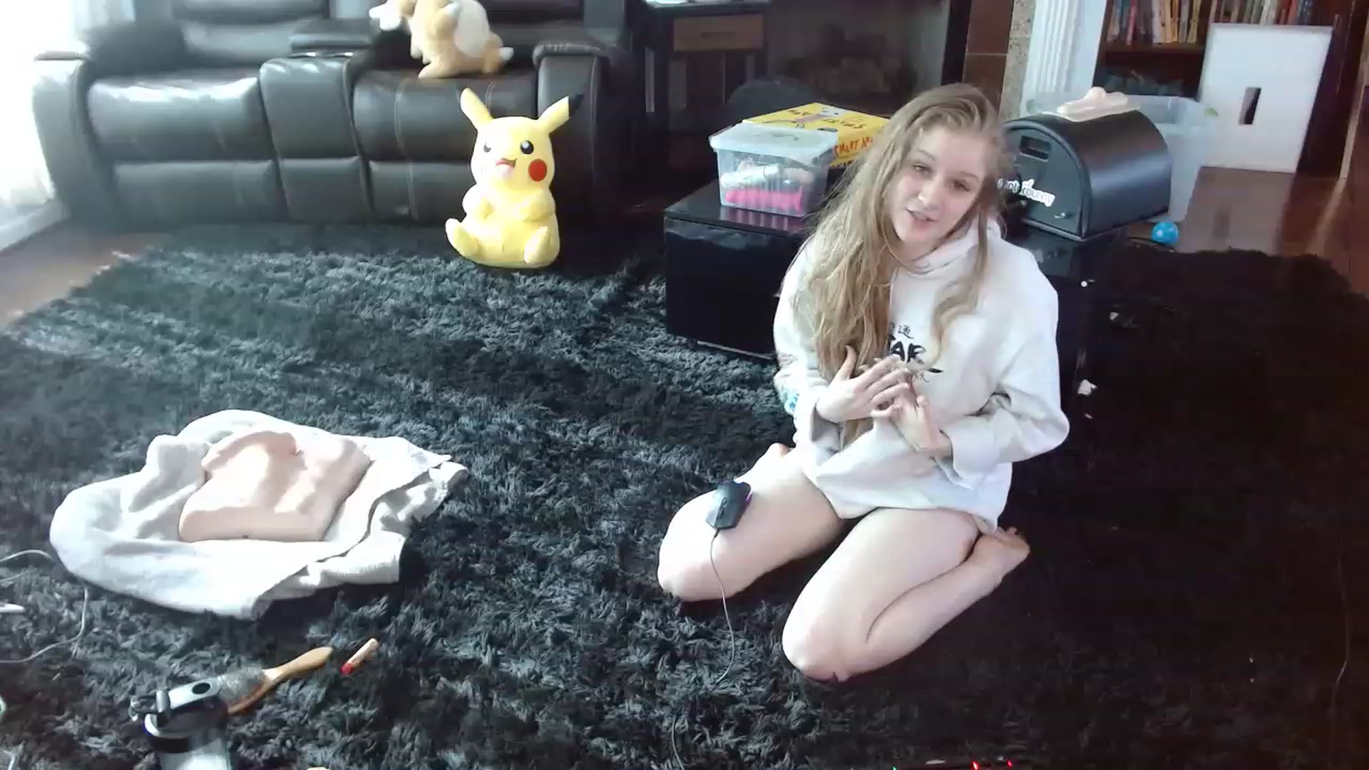 Gallery image thumbnail from Bunnydathug's myfreecams stream on, 11/26/2022, 19:10 image 16 of 20