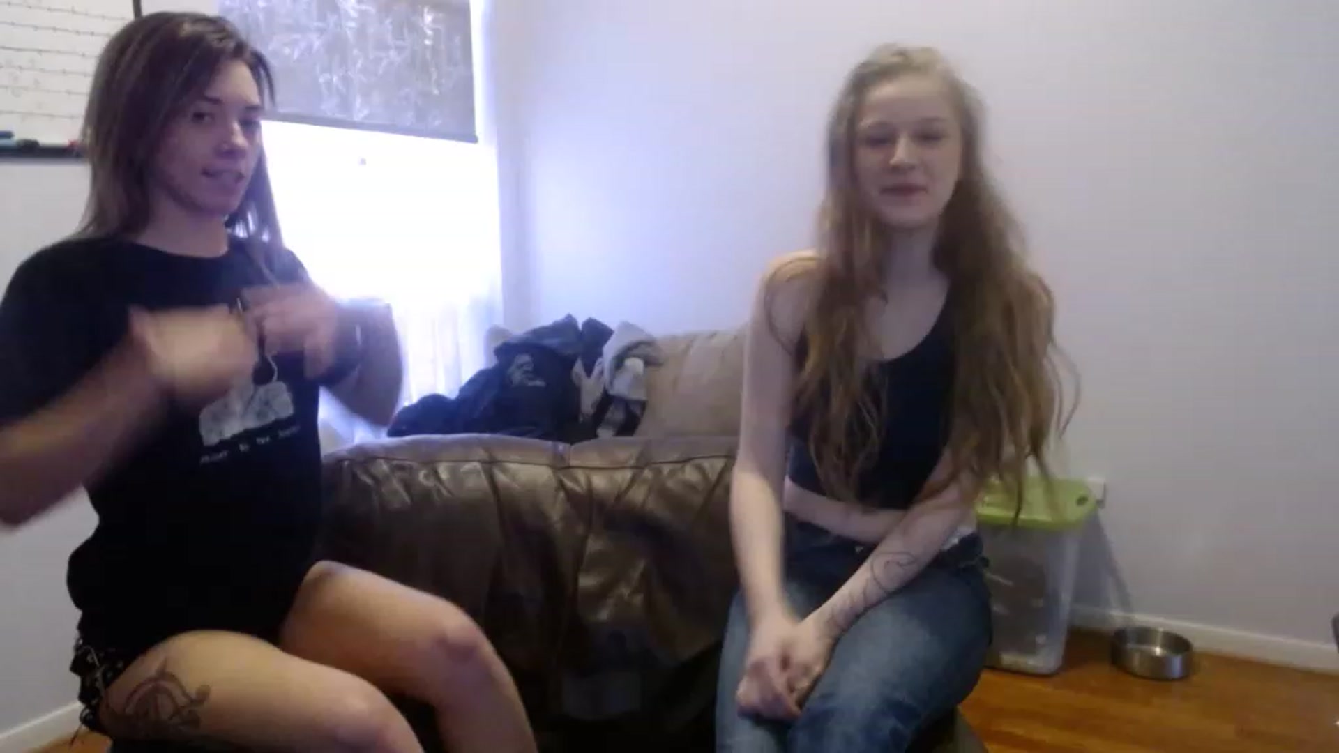 Gallery image thumbnail from Bunnydathug's myfreecams stream on, 11/28/2022, 18:16 image 8 of 20