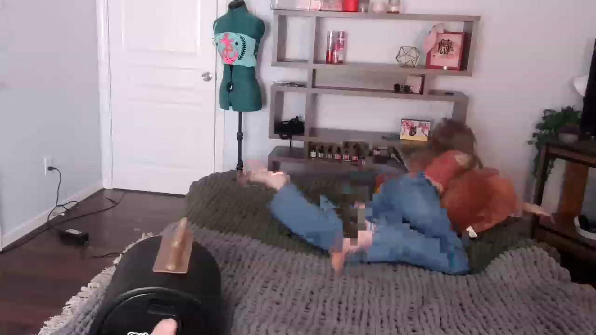 Gallery image thumbnail from Bunnydathug's myfreecams stream on, 12/01/2022, 20:18 image 20 of 20