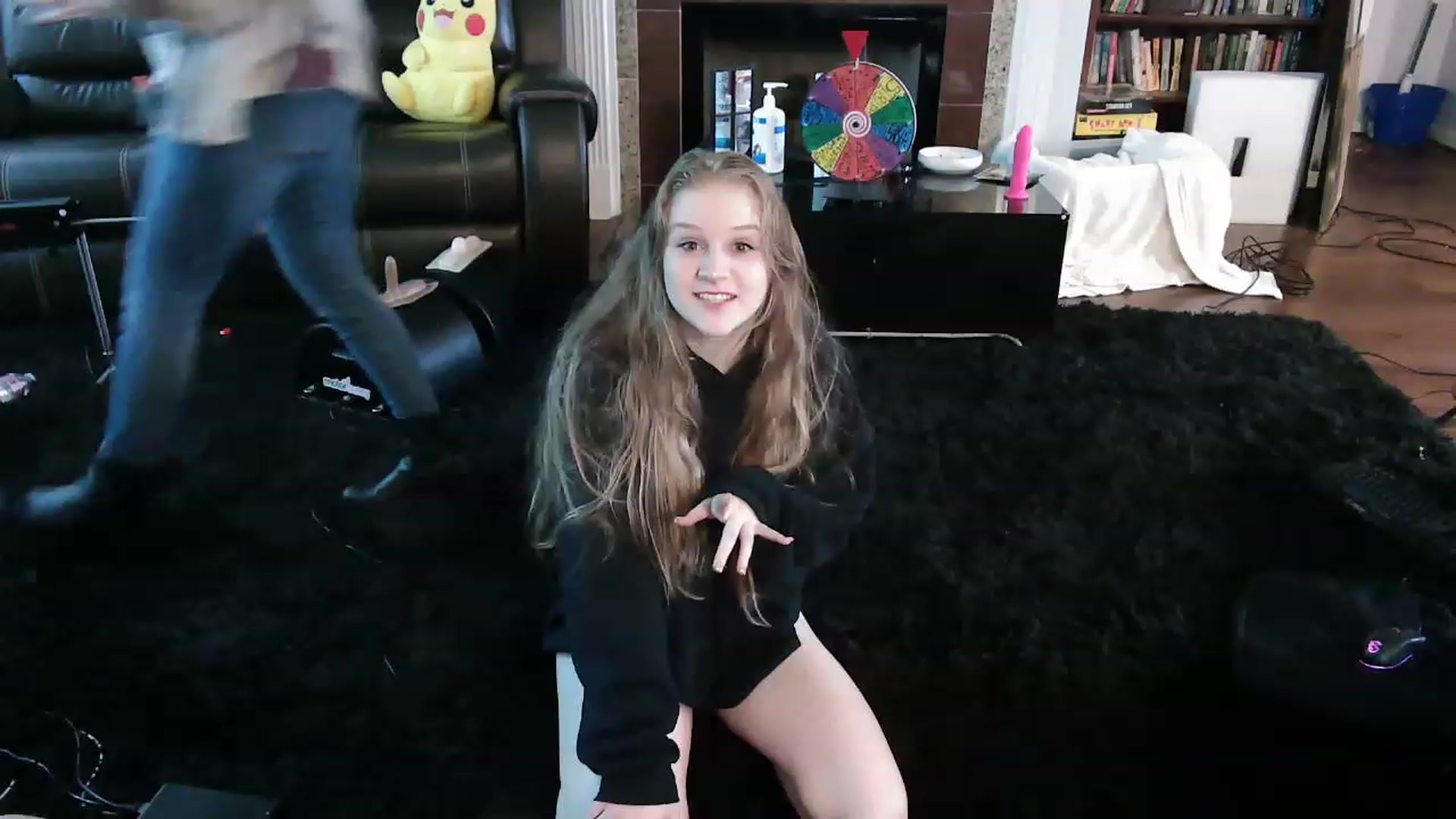 Gallery image thumbnail from Bunnydathug's myfreecams stream on, 12/03/2022, 17:13 image 13 of 20
